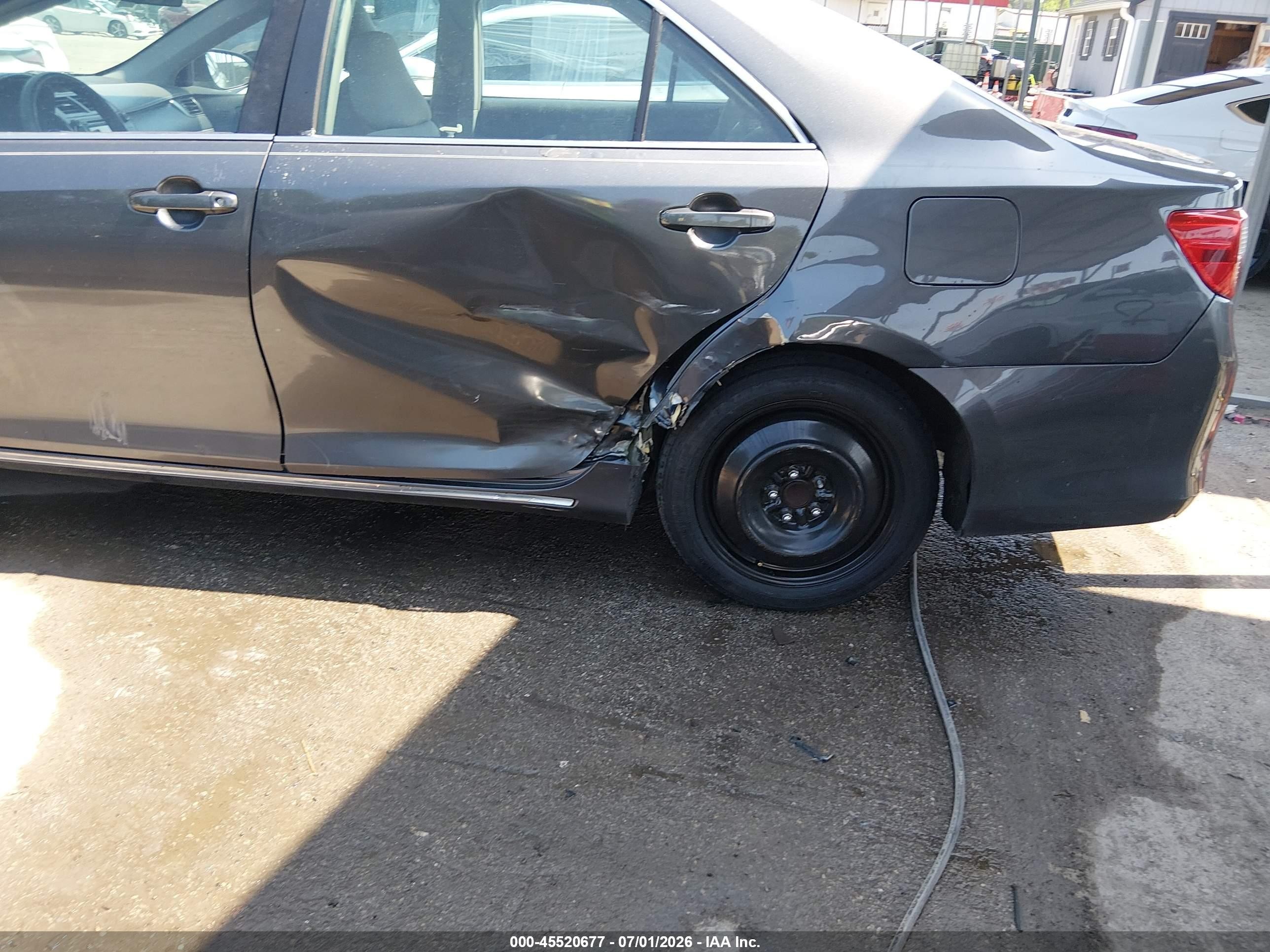 2014 Toyota Camry Le Gray vin: 4T4BF1FK0ER348145