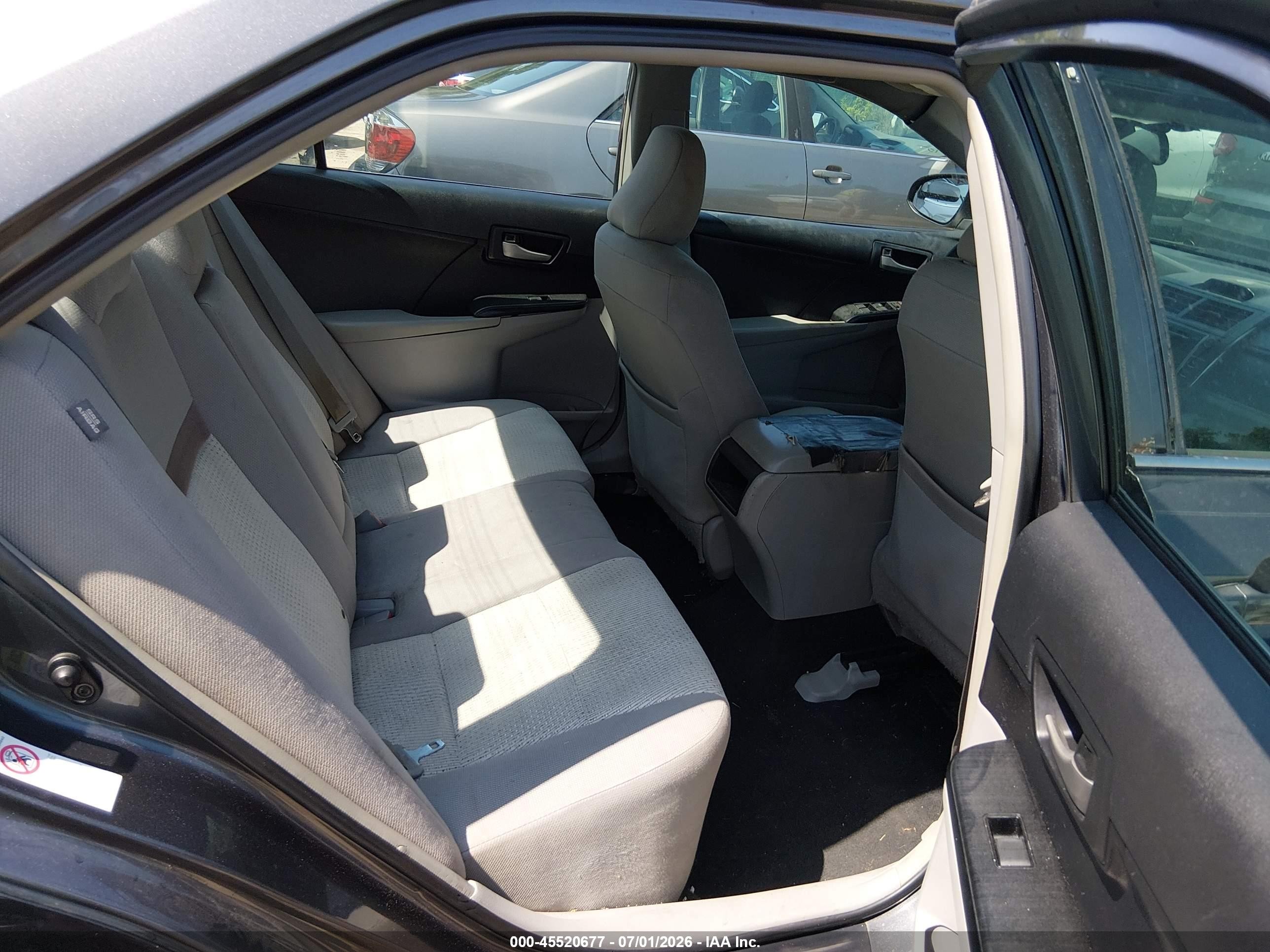 2014 Toyota Camry Le Gray vin: 4T4BF1FK0ER348145