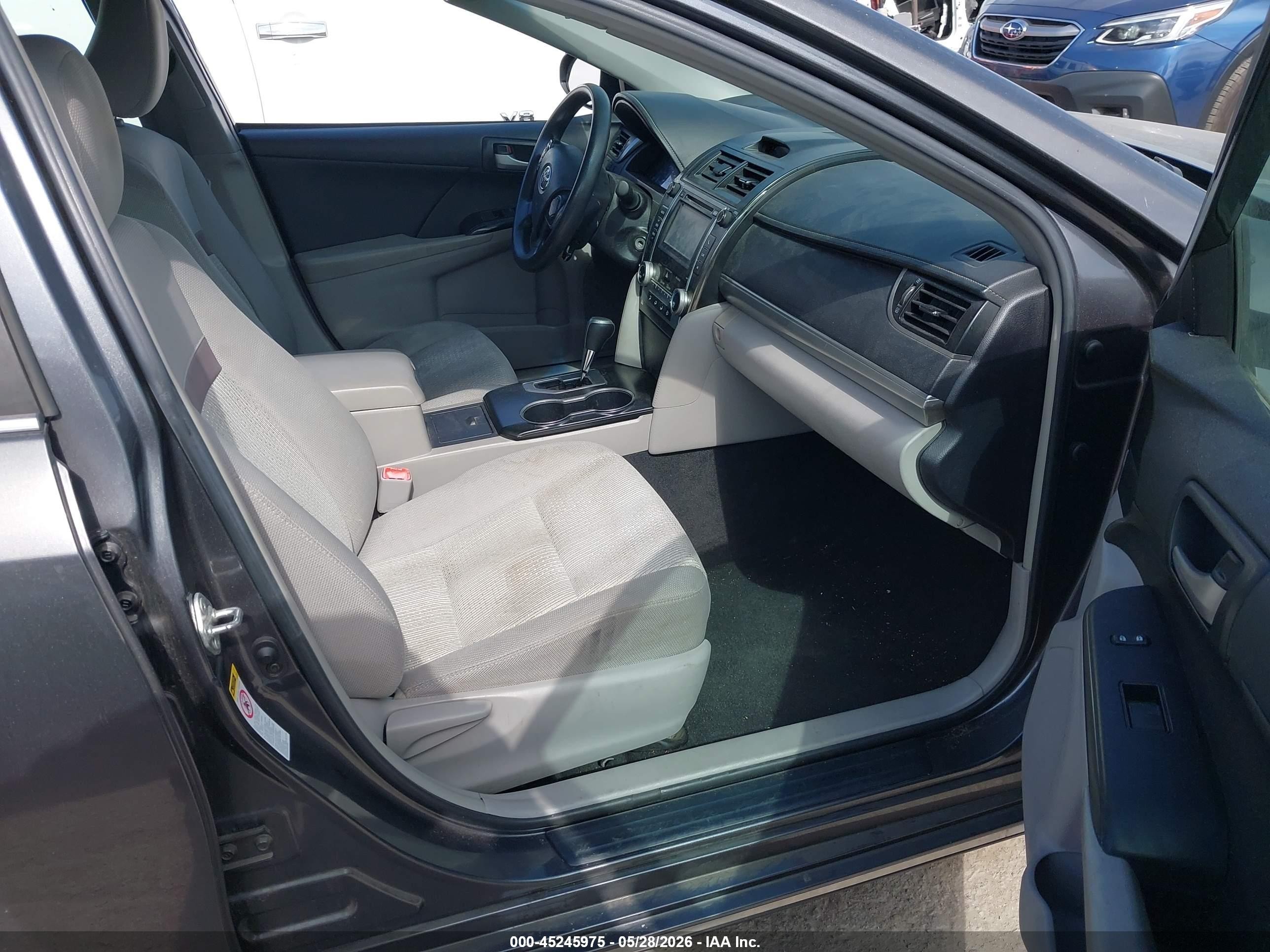 2014 Toyota Camry Le Gray vin: 4T4BF1FK0ER356813