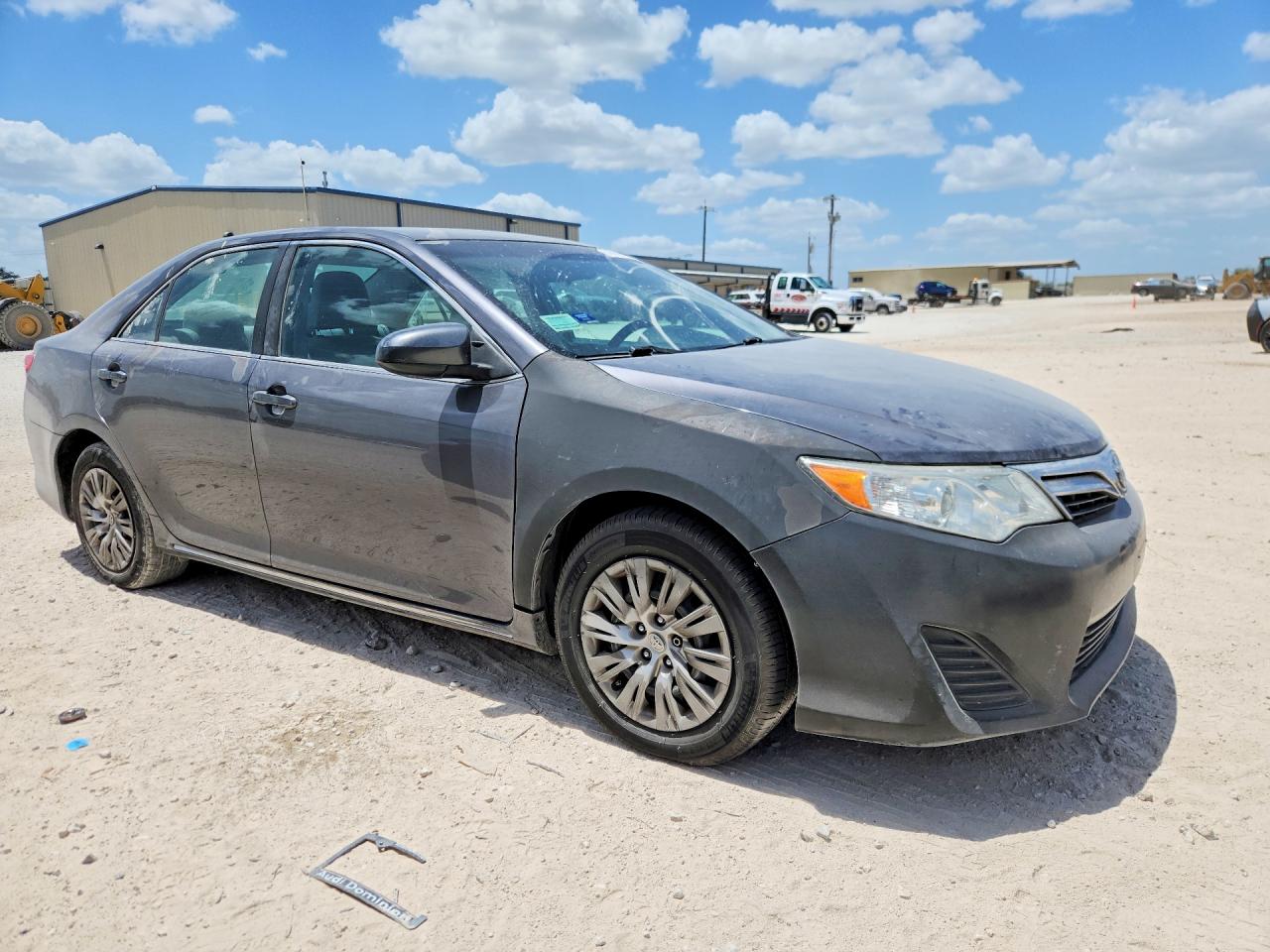 2014 Toyota Camry Le Gray vin: 4T4BF1FK0ER361753