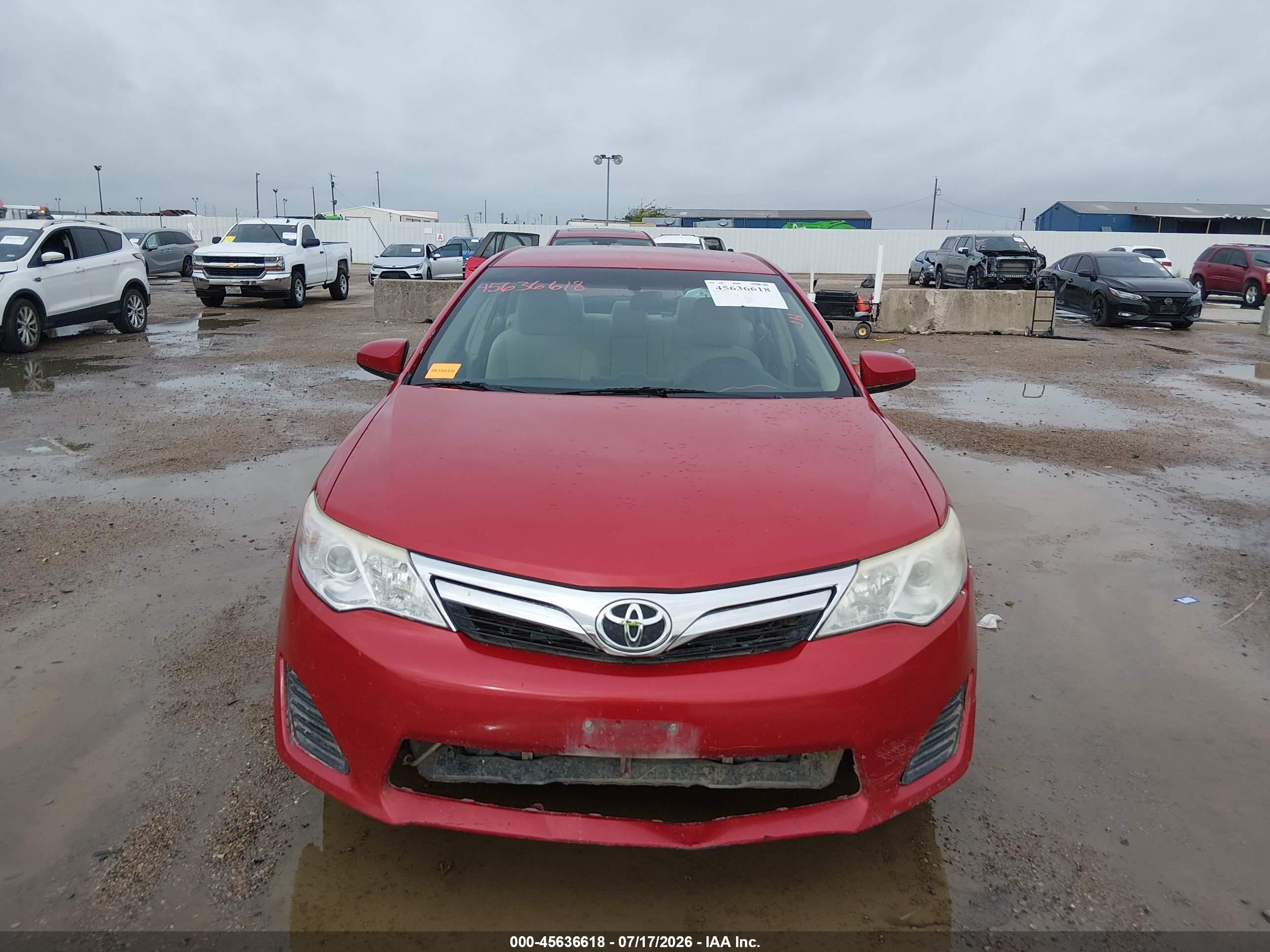 2014 Toyota Camry Le Red vin: 4T4BF1FK0ER364409
