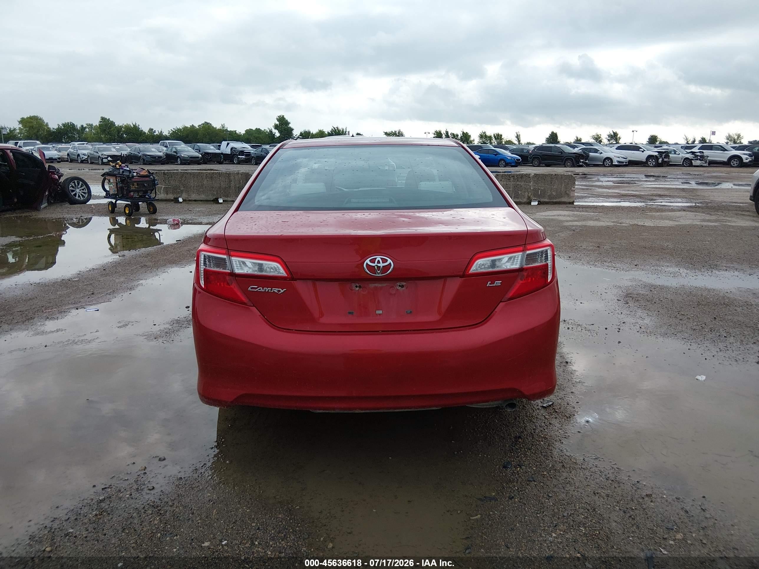 2014 Toyota Camry Le Red vin: 4T4BF1FK0ER364409