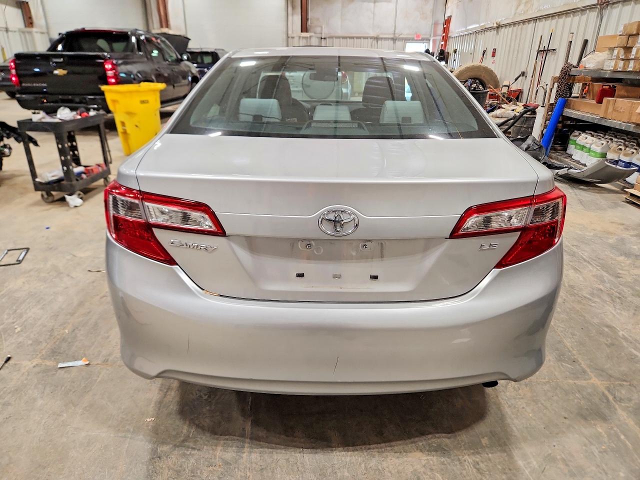 2014 Toyota Camry Le Silver vin: 4T4BF1FK0ER371442