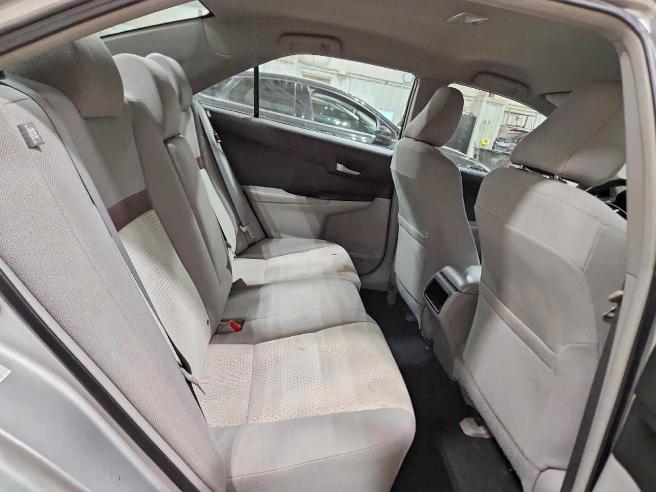 2014 Toyota Camry Le Silver vin: 4T4BF1FK0ER371442