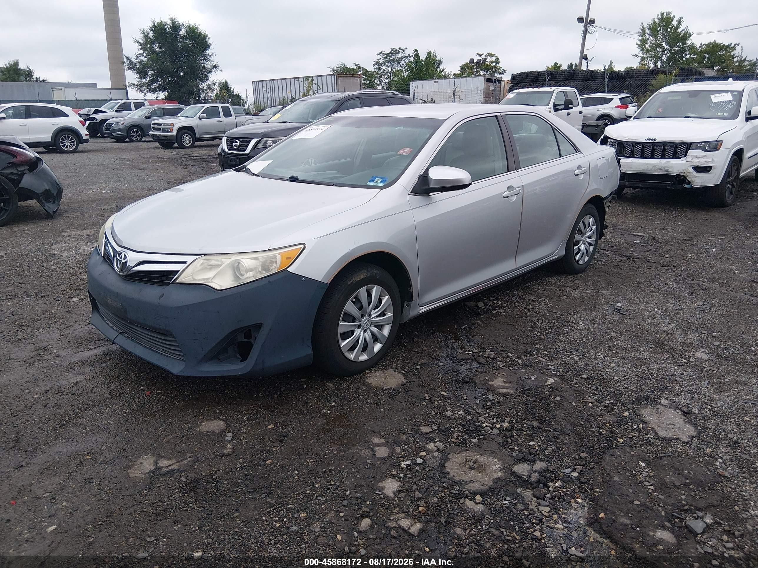 2014 Toyota Camry Le Silver vin: 4T4BF1FK0ER376821