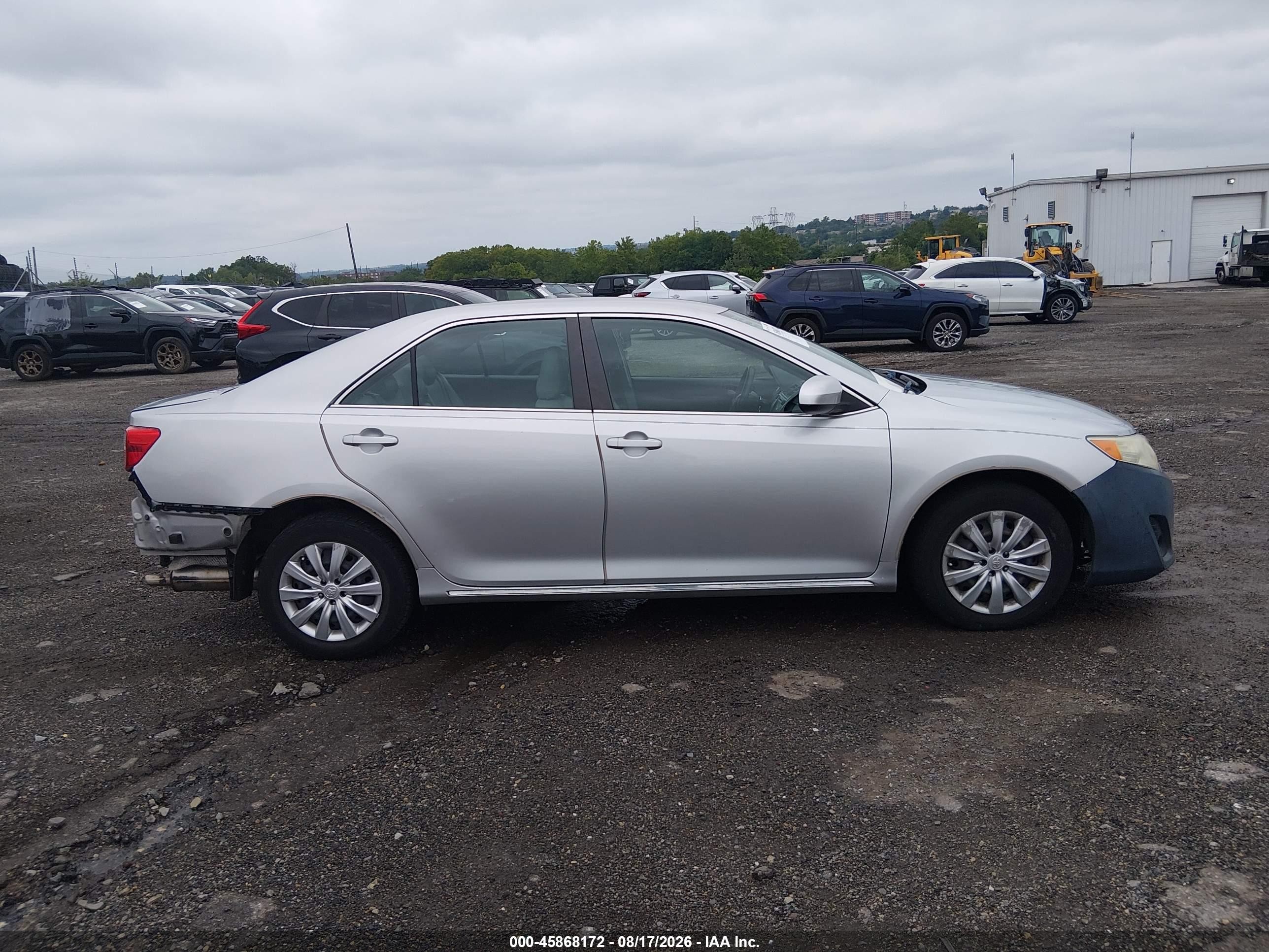 2014 Toyota Camry Le Silver vin: 4T4BF1FK0ER376821