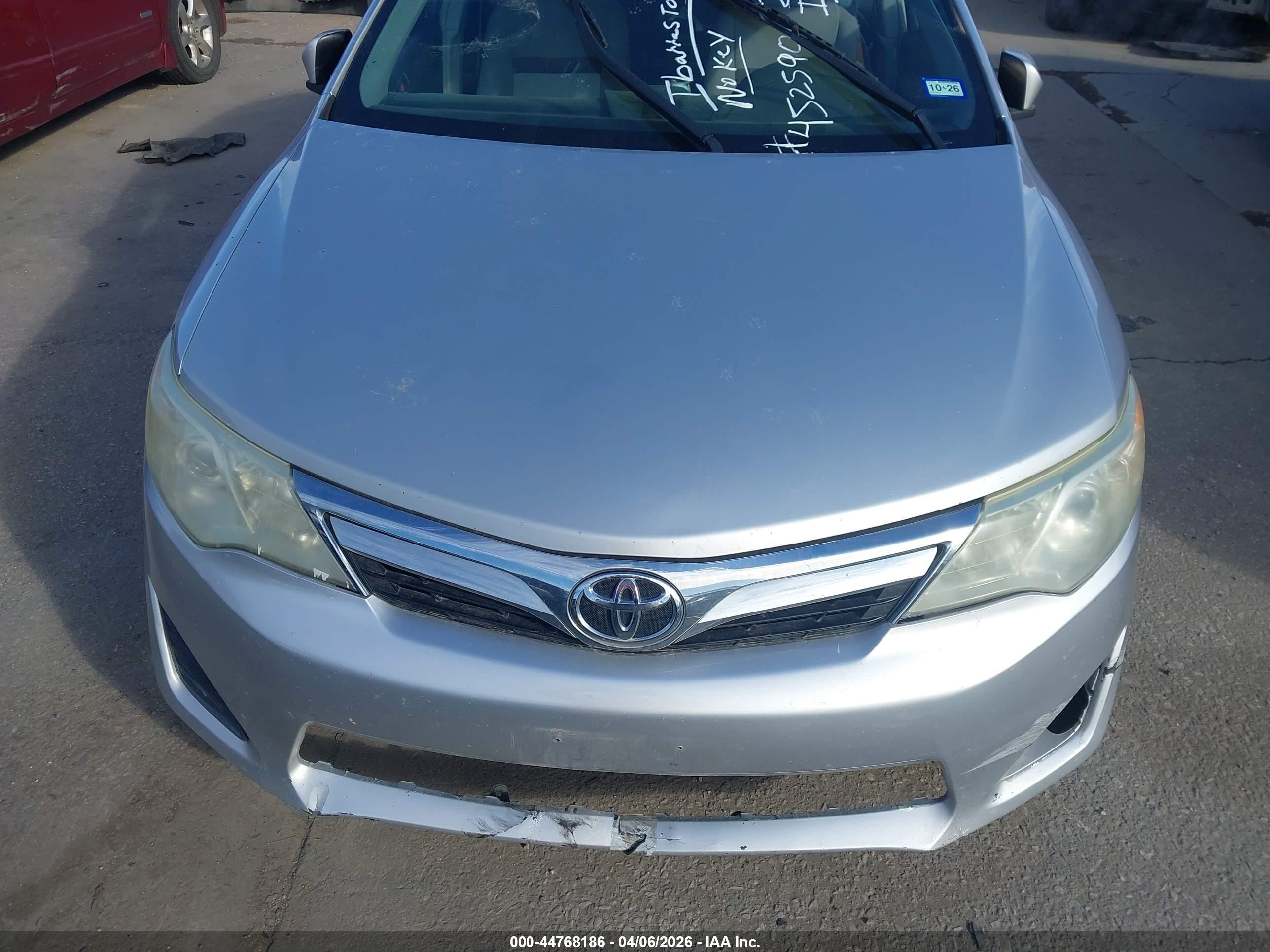 2014 Toyota Camry Le Silver vin: 4T4BF1FK0ER379072