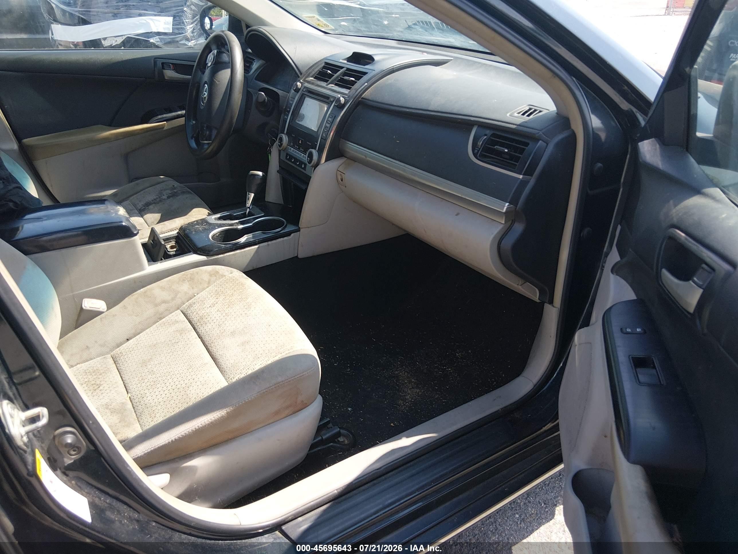 2014 Toyota Camry Le Black vin: 4T4BF1FK0ER380447