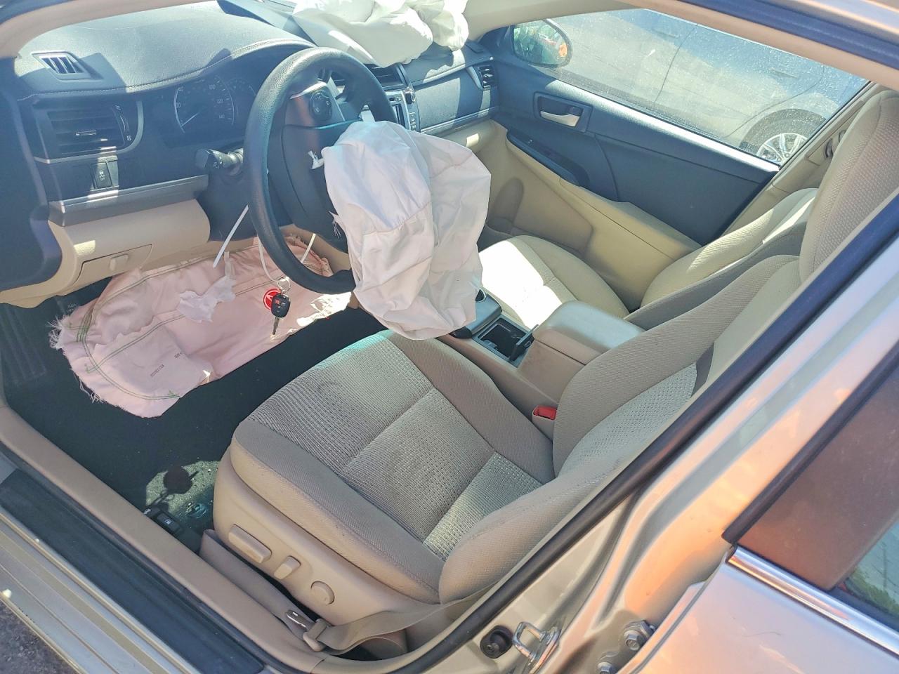 2014 Toyota Camry Le Золотой vin: 4T4BF1FK0ER384336
