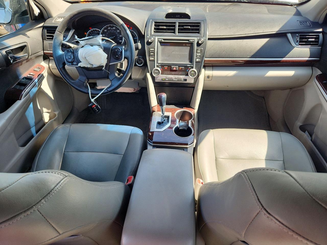 2014 Toyota Camry Xle Silver vin: 4T4BF1FK0ER391044