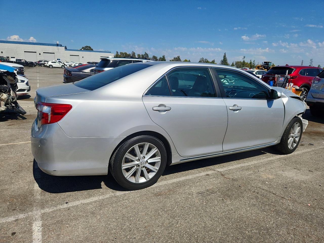 2014 Toyota Camry Xle Silver vin: 4T4BF1FK0ER391044