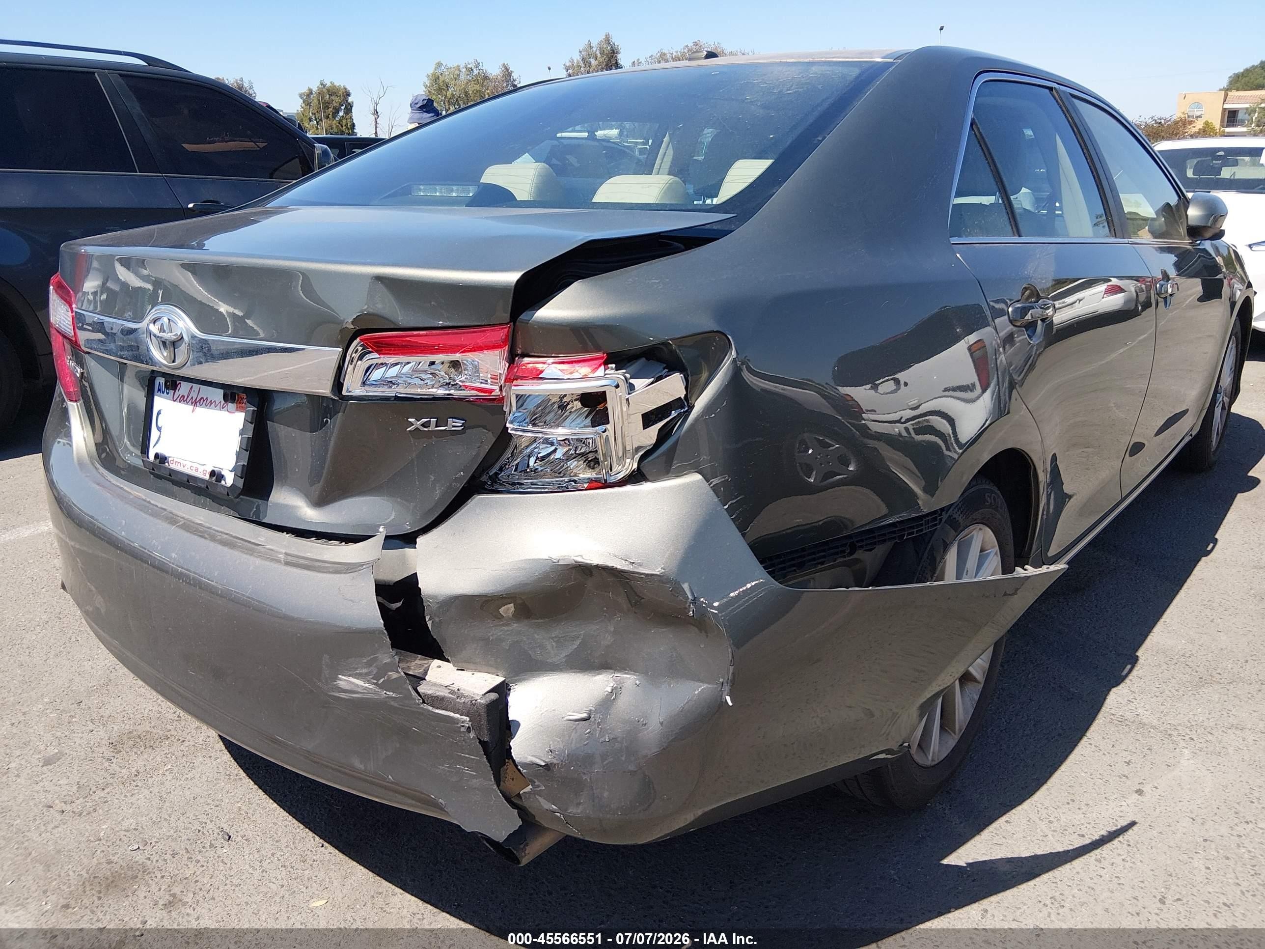 2014 Toyota Camry Xle Green vin: 4T4BF1FK0ER392131