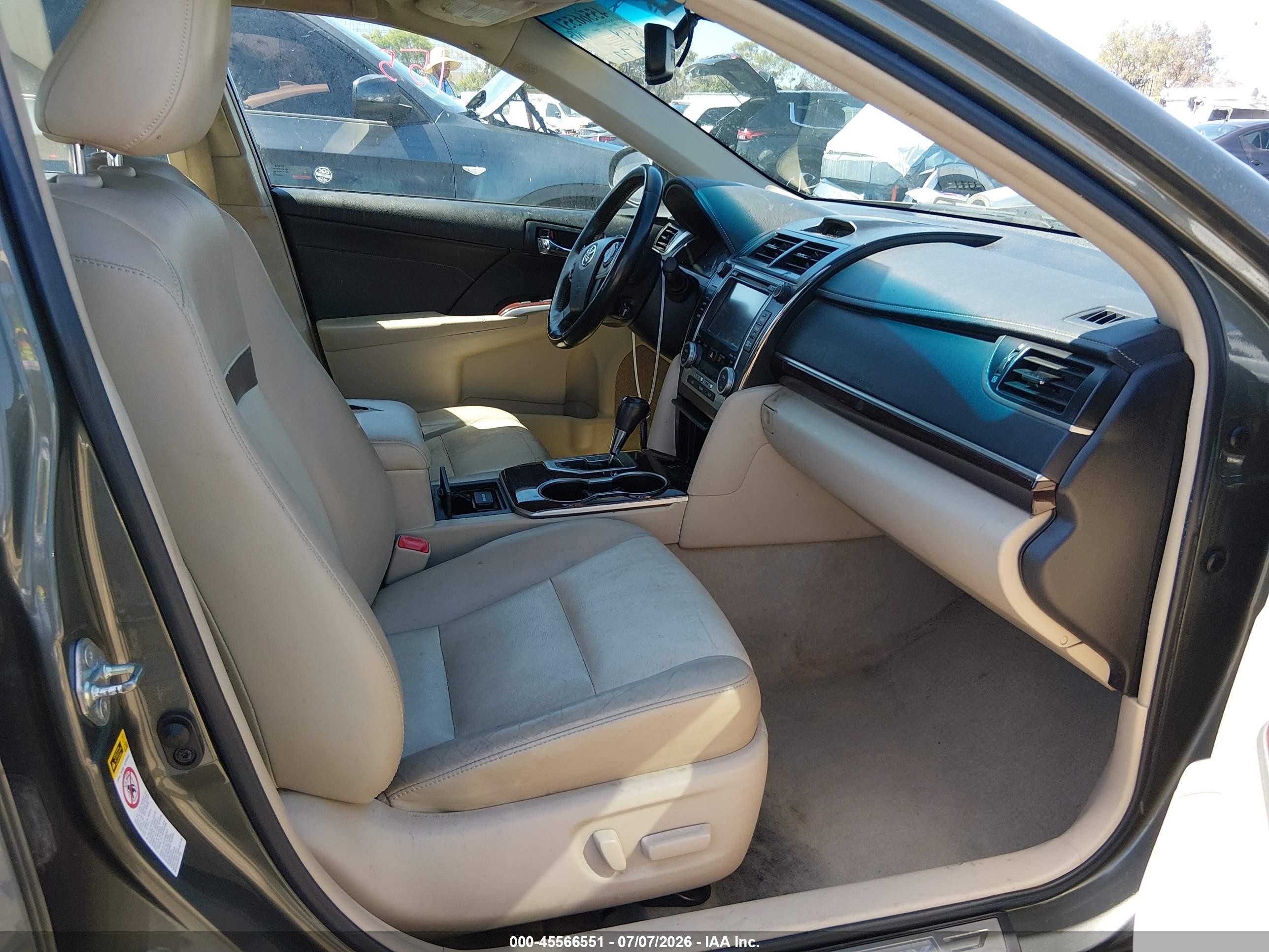 2014 Toyota Camry Xle Green vin: 4T4BF1FK0ER392131