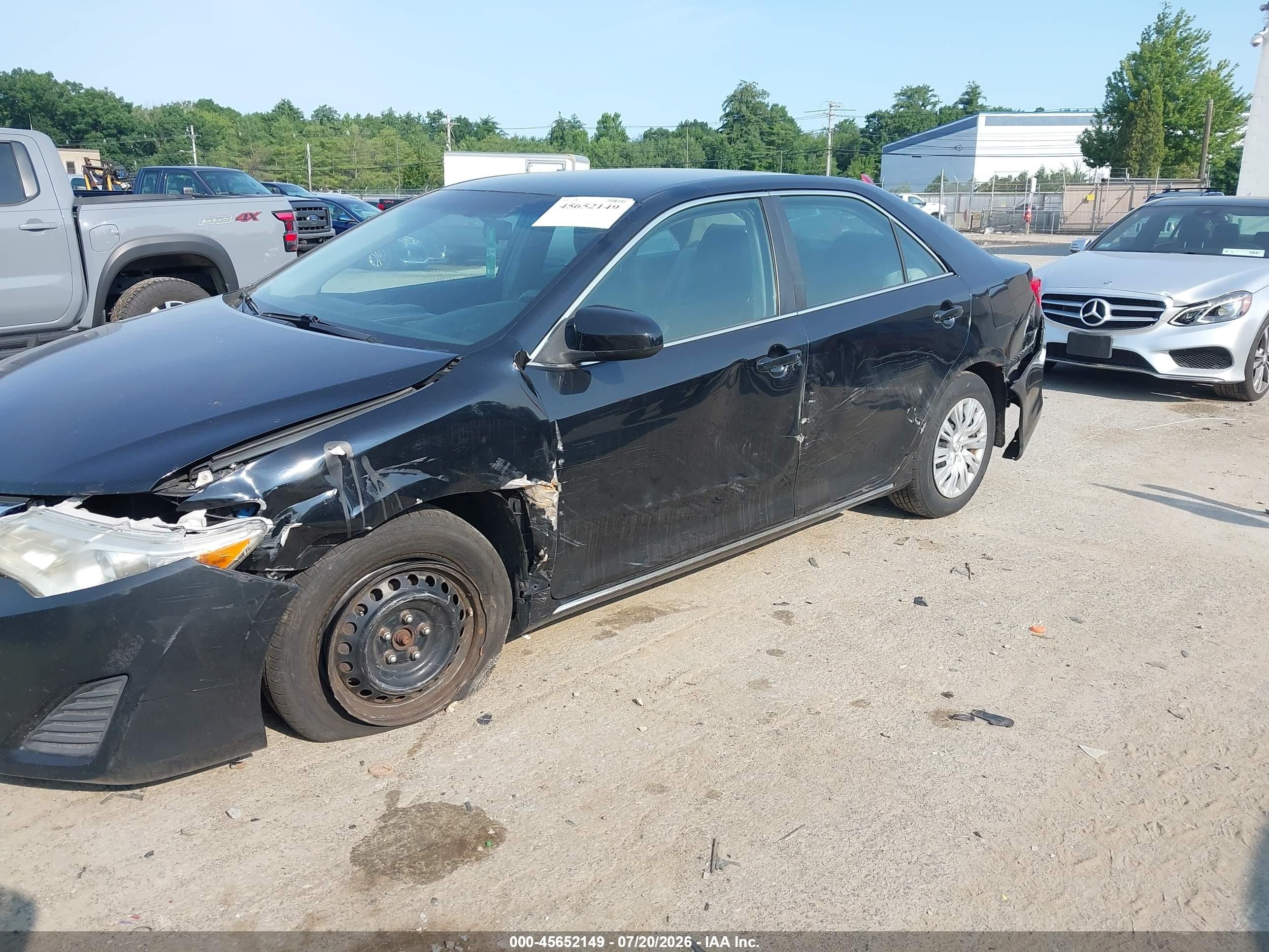 2014 Toyota Camry Le Black vin: 4T4BF1FK0ER407677