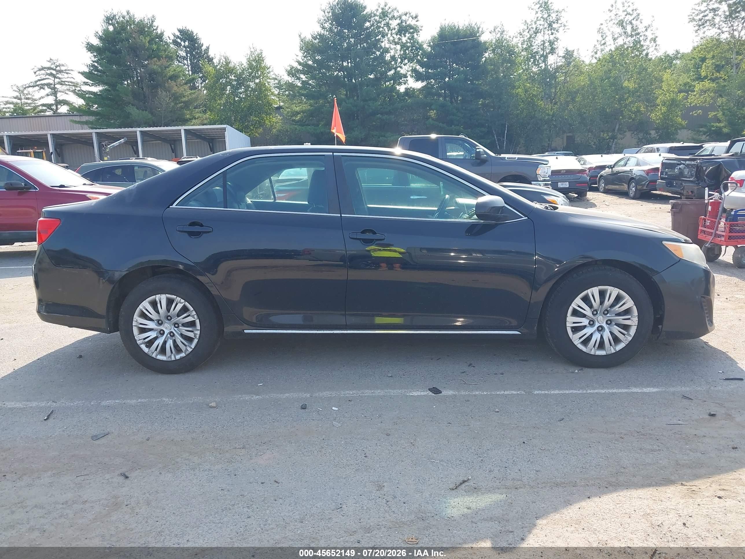 2014 Toyota Camry Le Black vin: 4T4BF1FK0ER407677