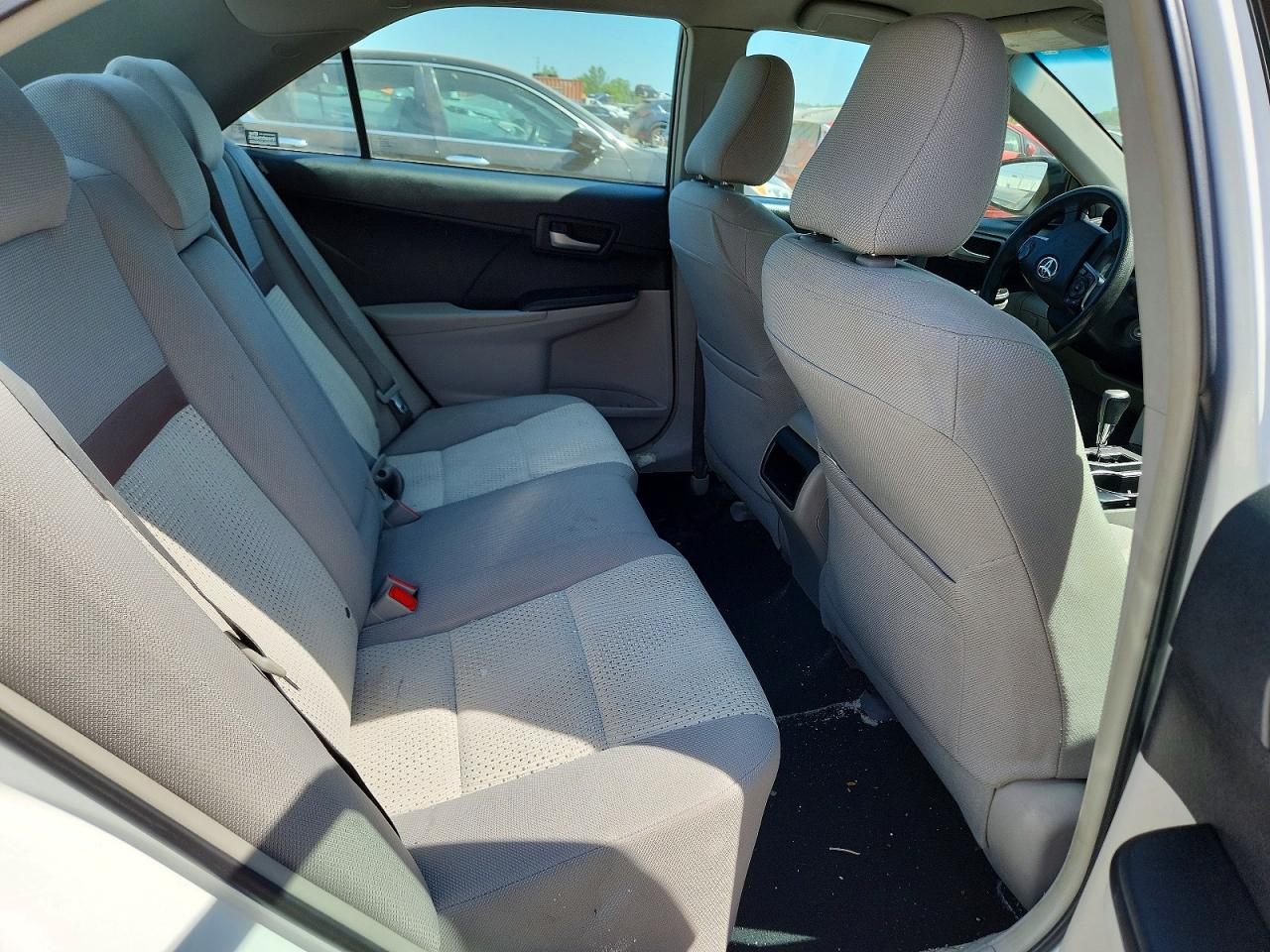 2014 Toyota Camry Le White vin: 4T4BF1FK0ER420087