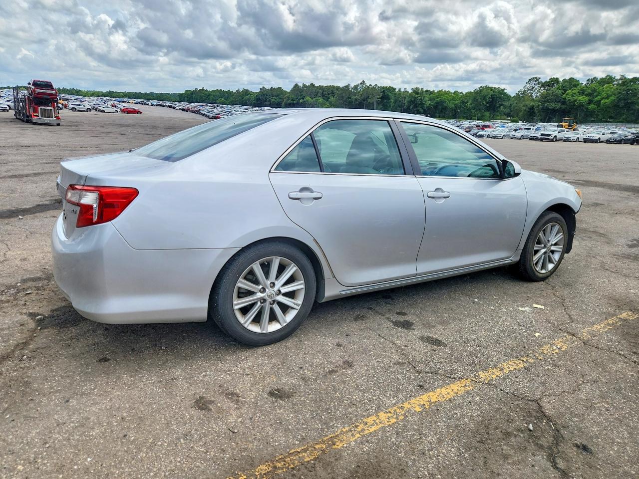 2014 Toyota Camry Xle Silver vin: 4T4BF1FK0ER422891