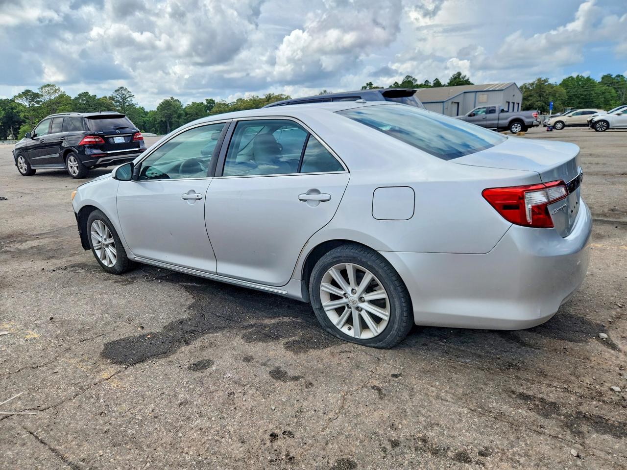2014 Toyota Camry Xle Silver vin: 4T4BF1FK0ER422891