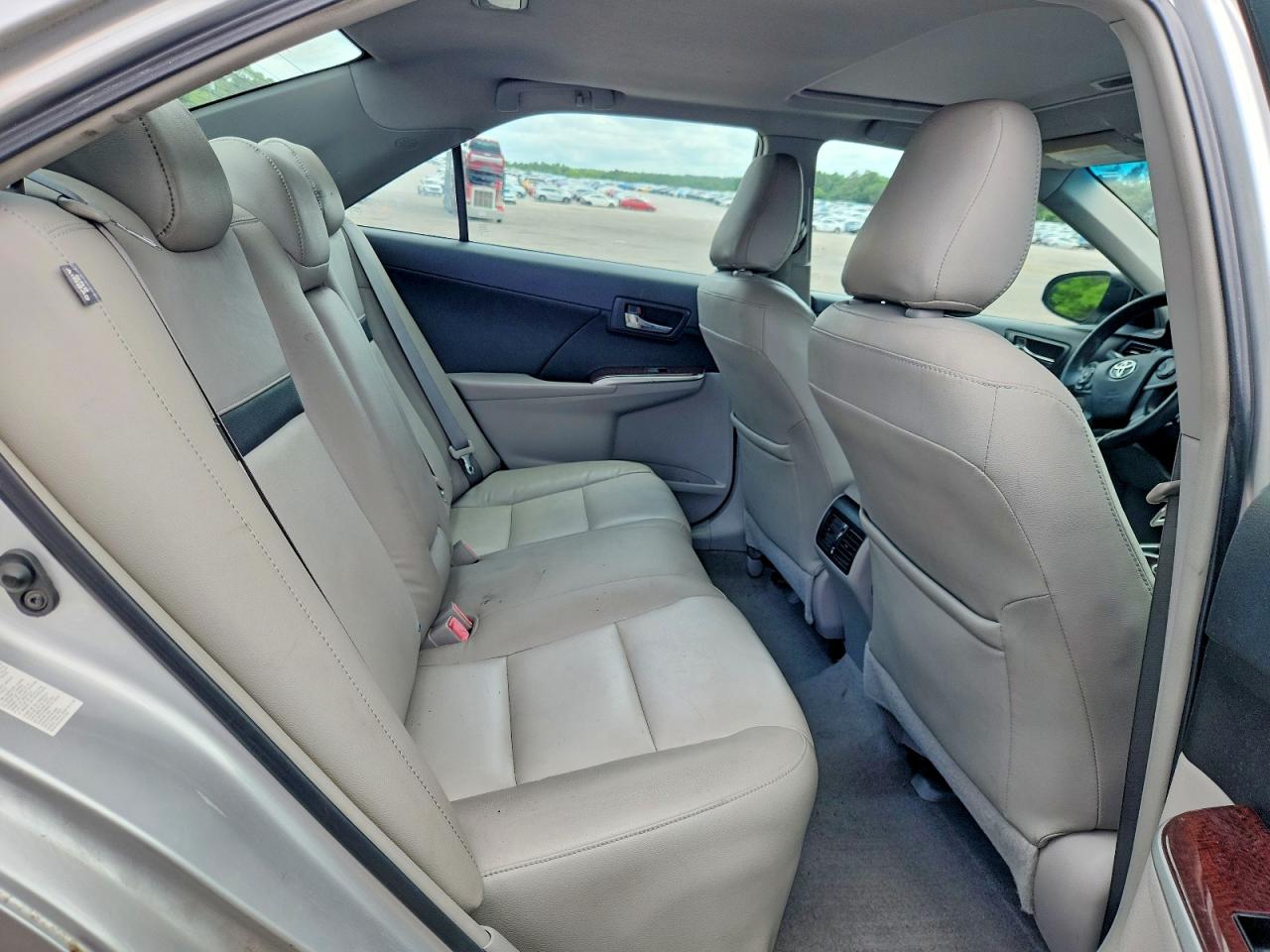 2014 Toyota Camry Xle Silver vin: 4T4BF1FK0ER422891