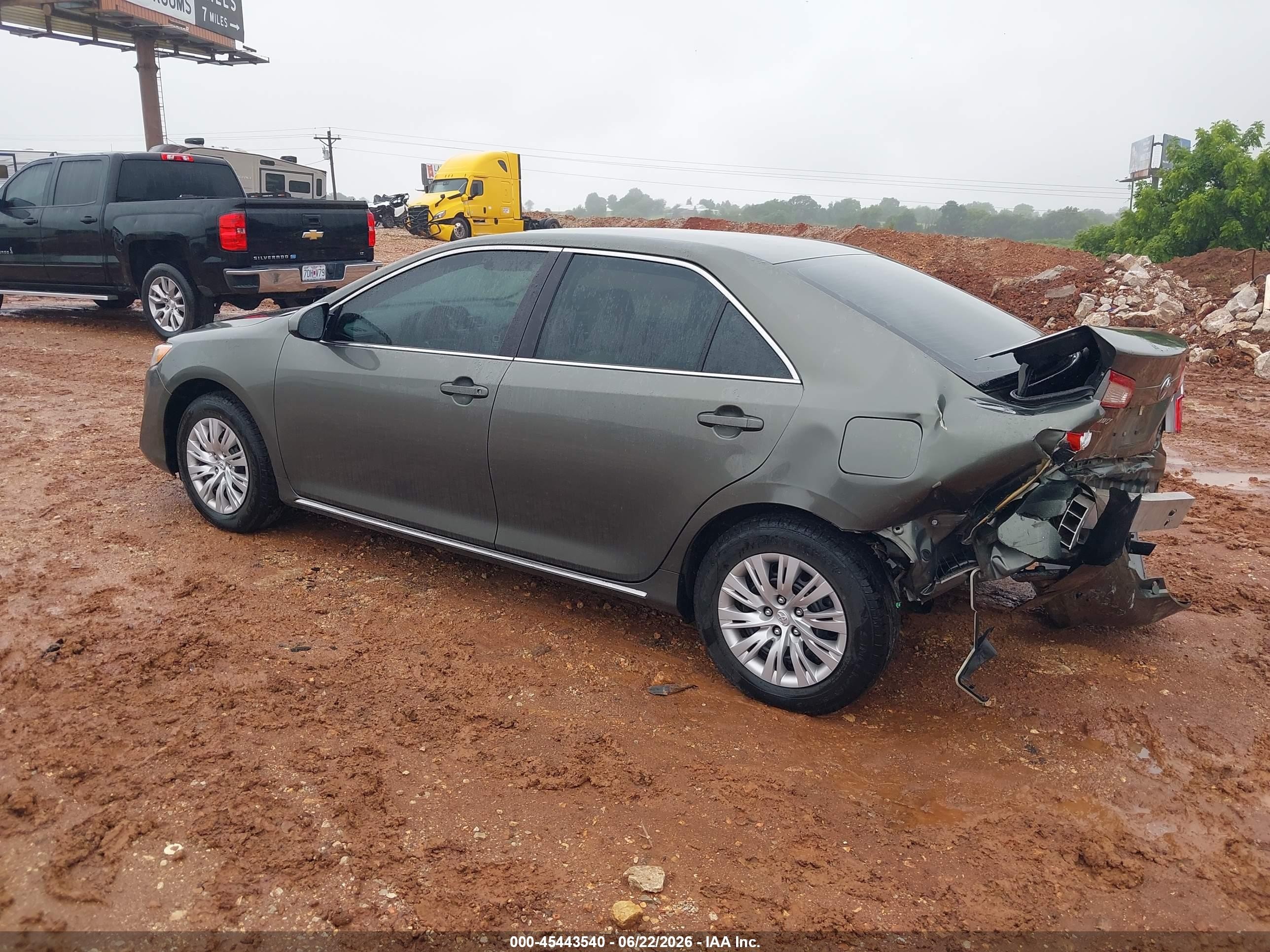 2014 Toyota Camry Le Gray vin: 4T4BF1FK0ER426200