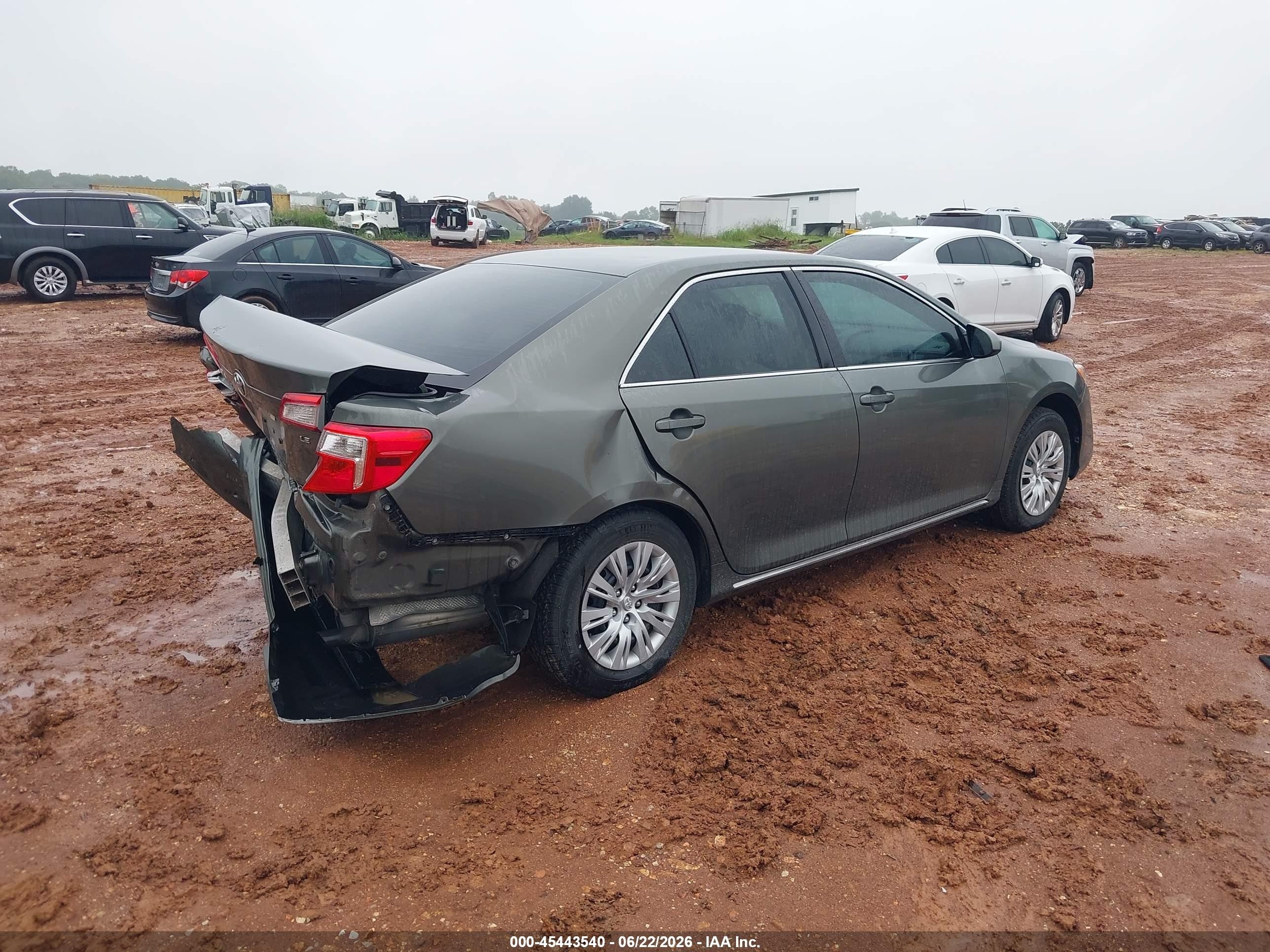 2014 Toyota Camry Le Gray vin: 4T4BF1FK0ER426200