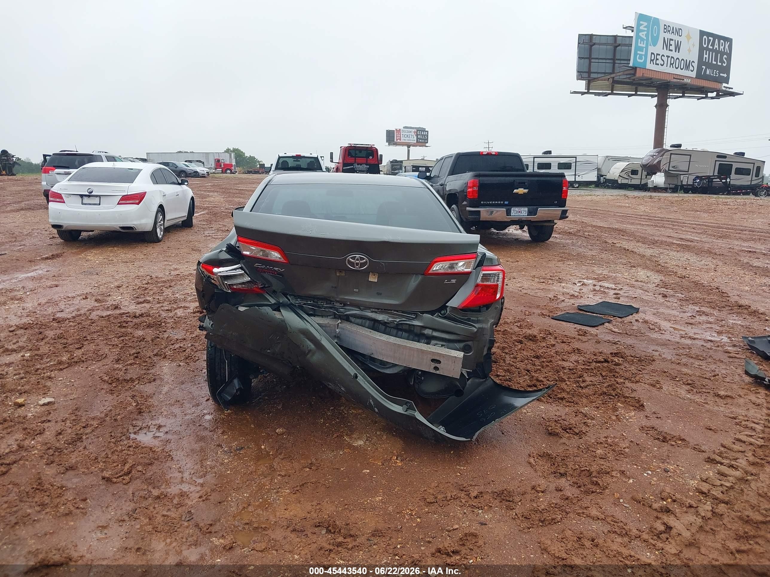 2014 Toyota Camry Le Gray vin: 4T4BF1FK0ER426200