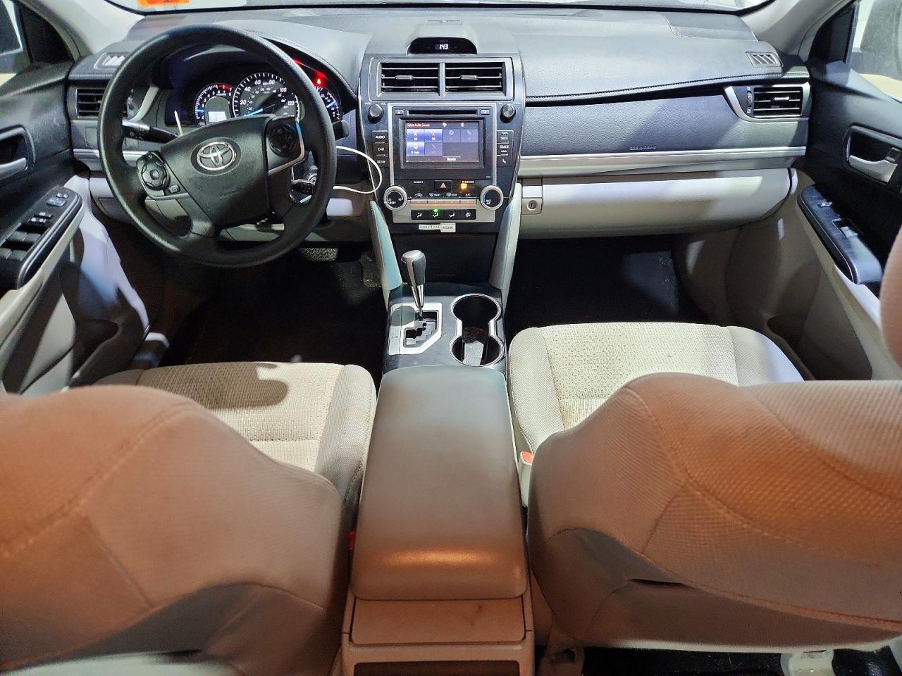 2014 Toyota Camry Le Silver vin: 4T4BF1FK0ER429419