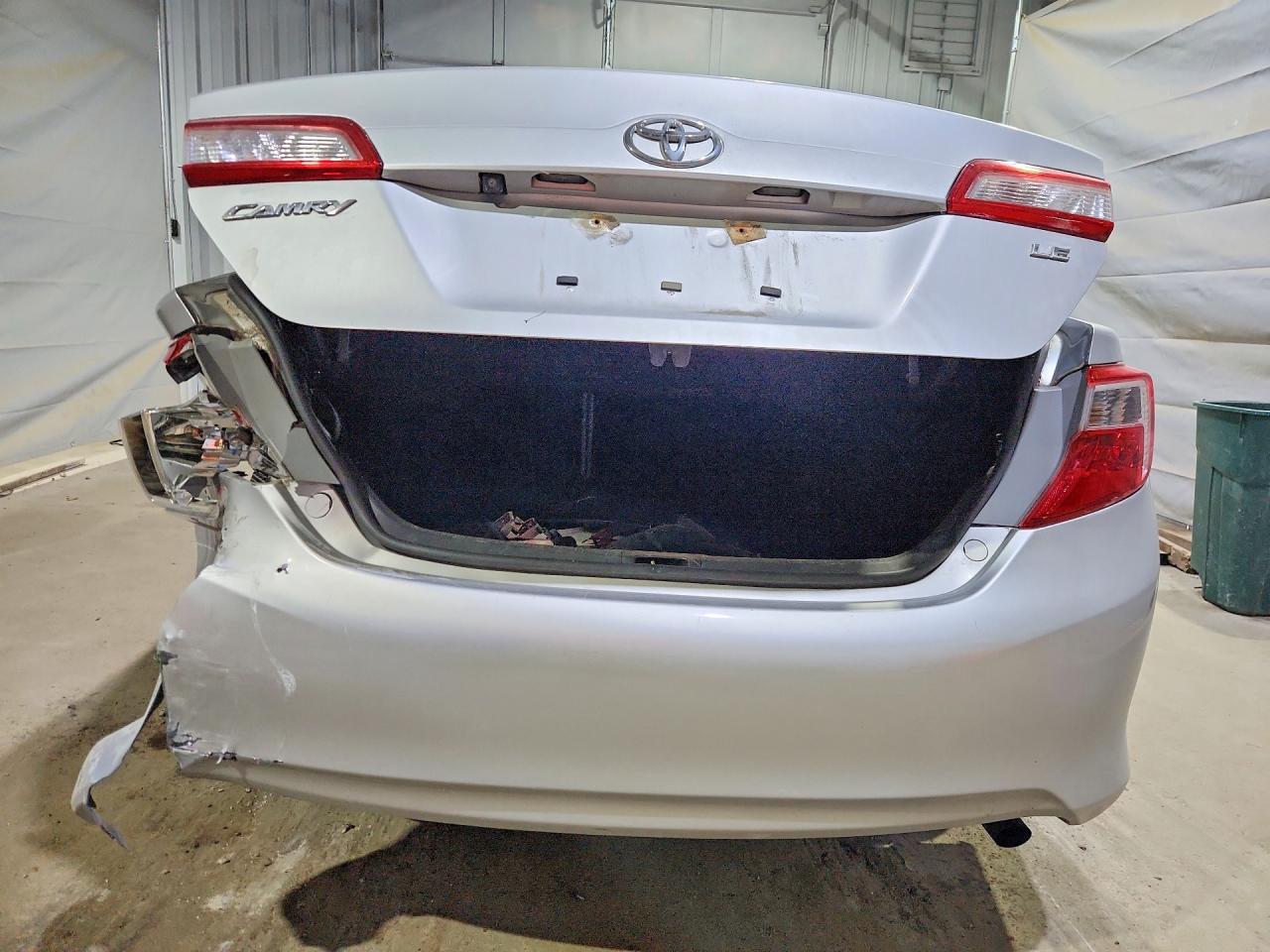 2014 Toyota Camry Le Silver vin: 4T4BF1FK0ER429419