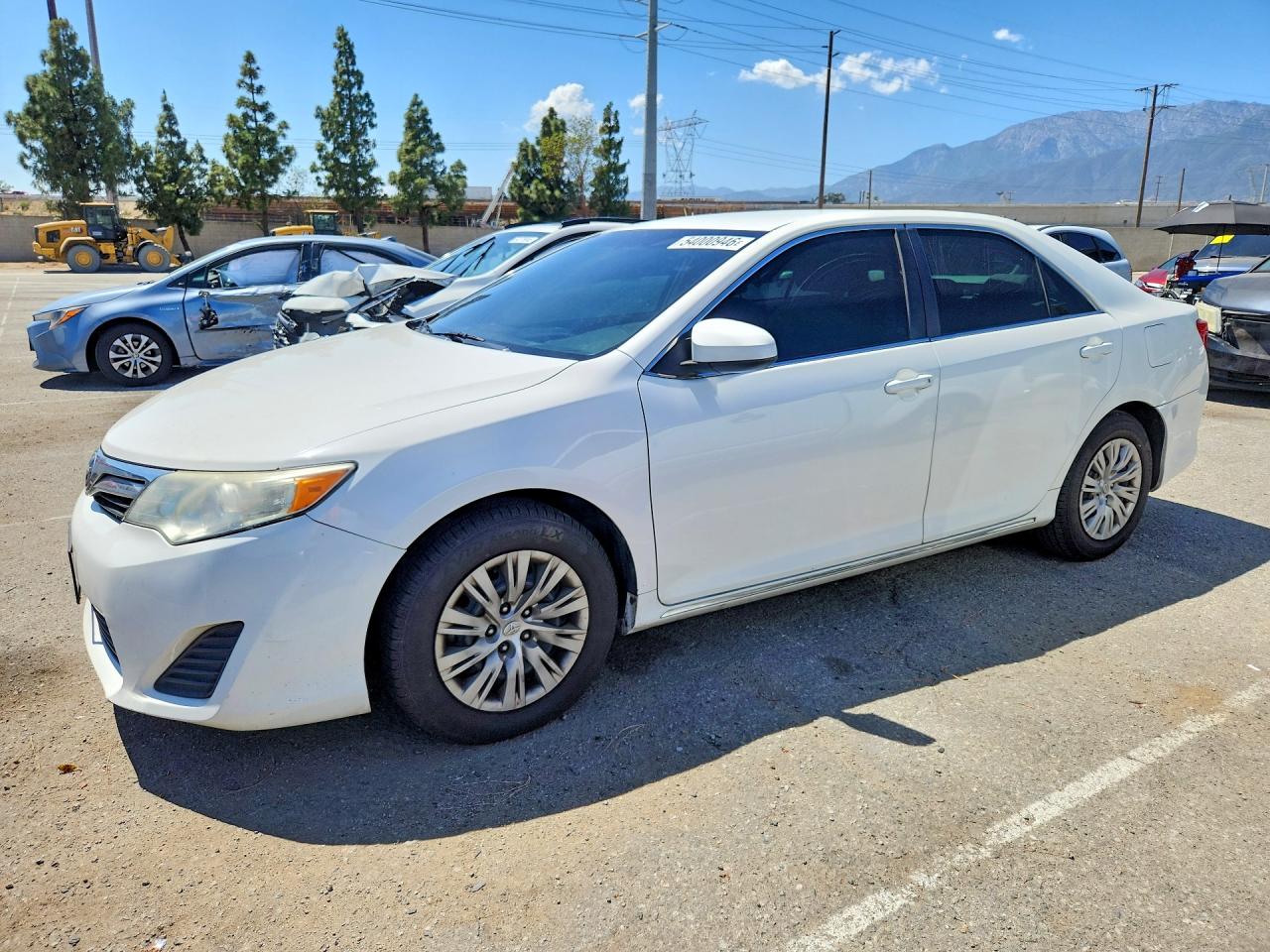 2014 Toyota Camry Le White vin: 4T4BF1FK0ER434541