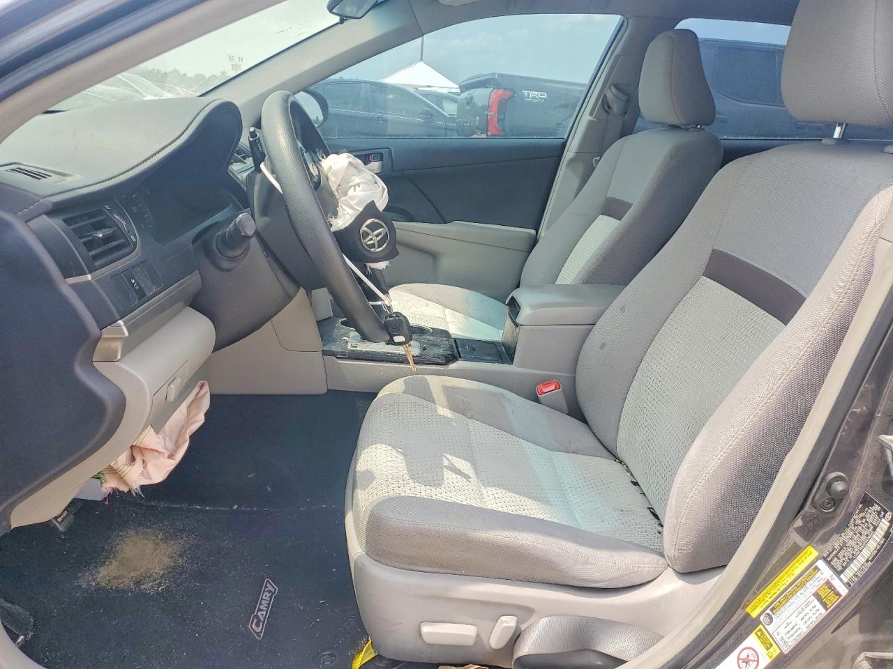 2014 Toyota Camry Le Gray vin: 4T4BF1FK0ER436645