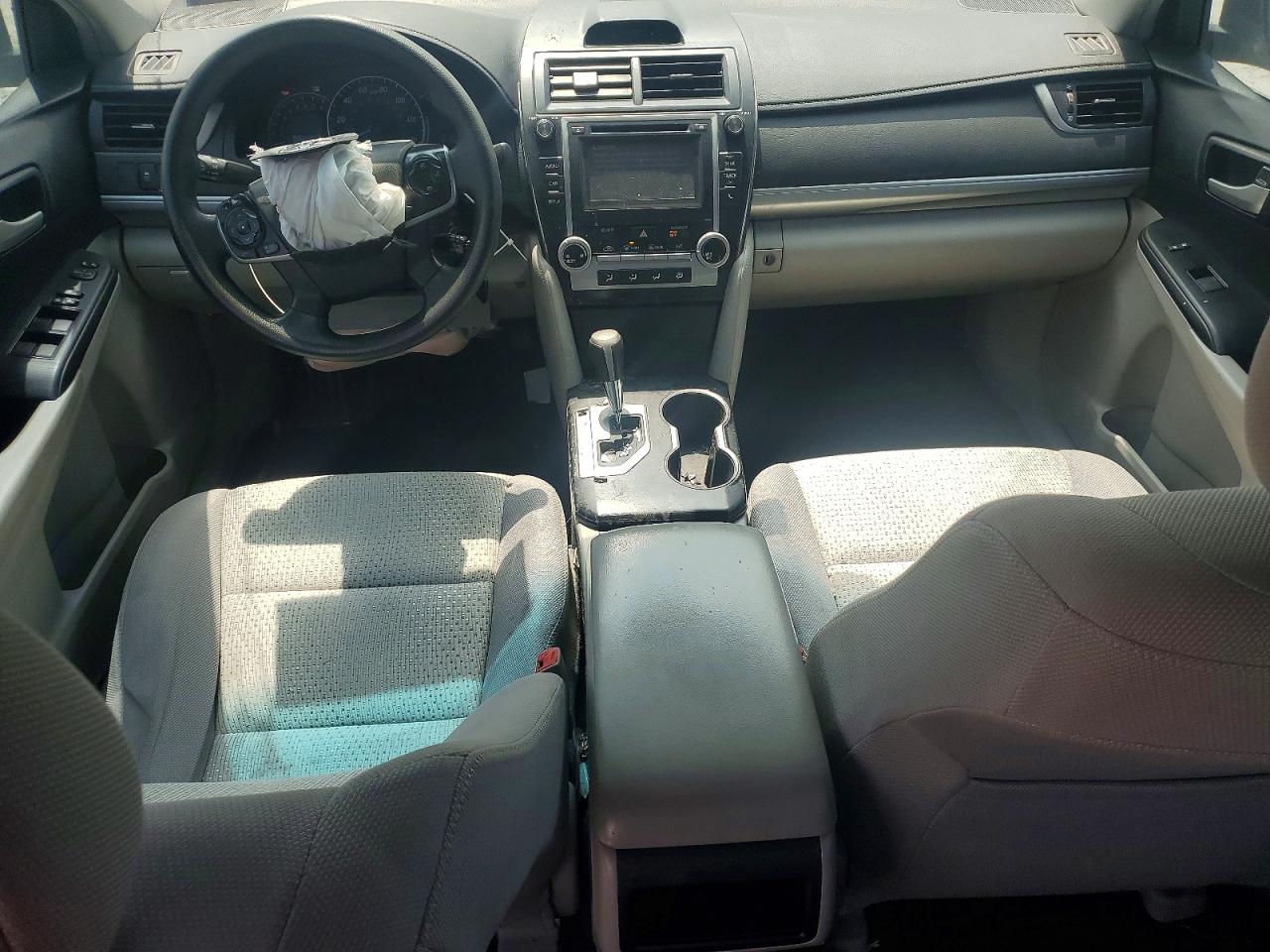 2014 Toyota Camry Le Gray vin: 4T4BF1FK0ER436645