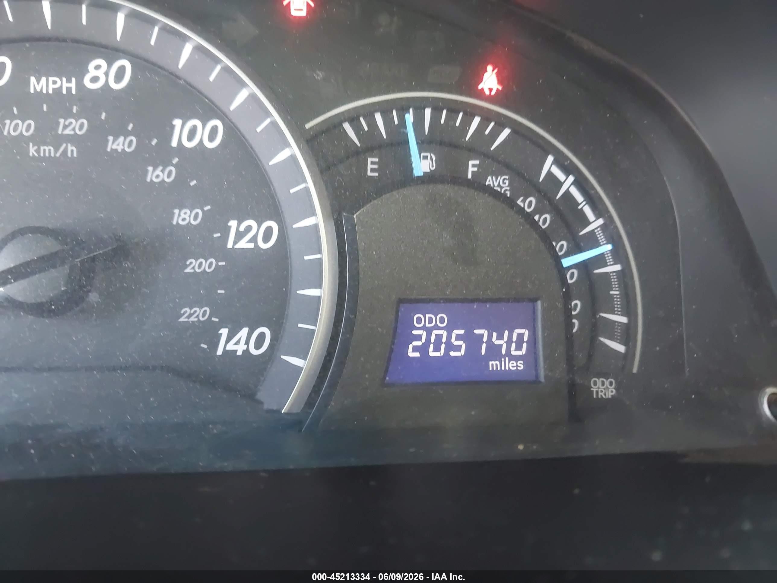 2014 Toyota Camry Le Серебряный vin: 4T4BF1FK0ER442669