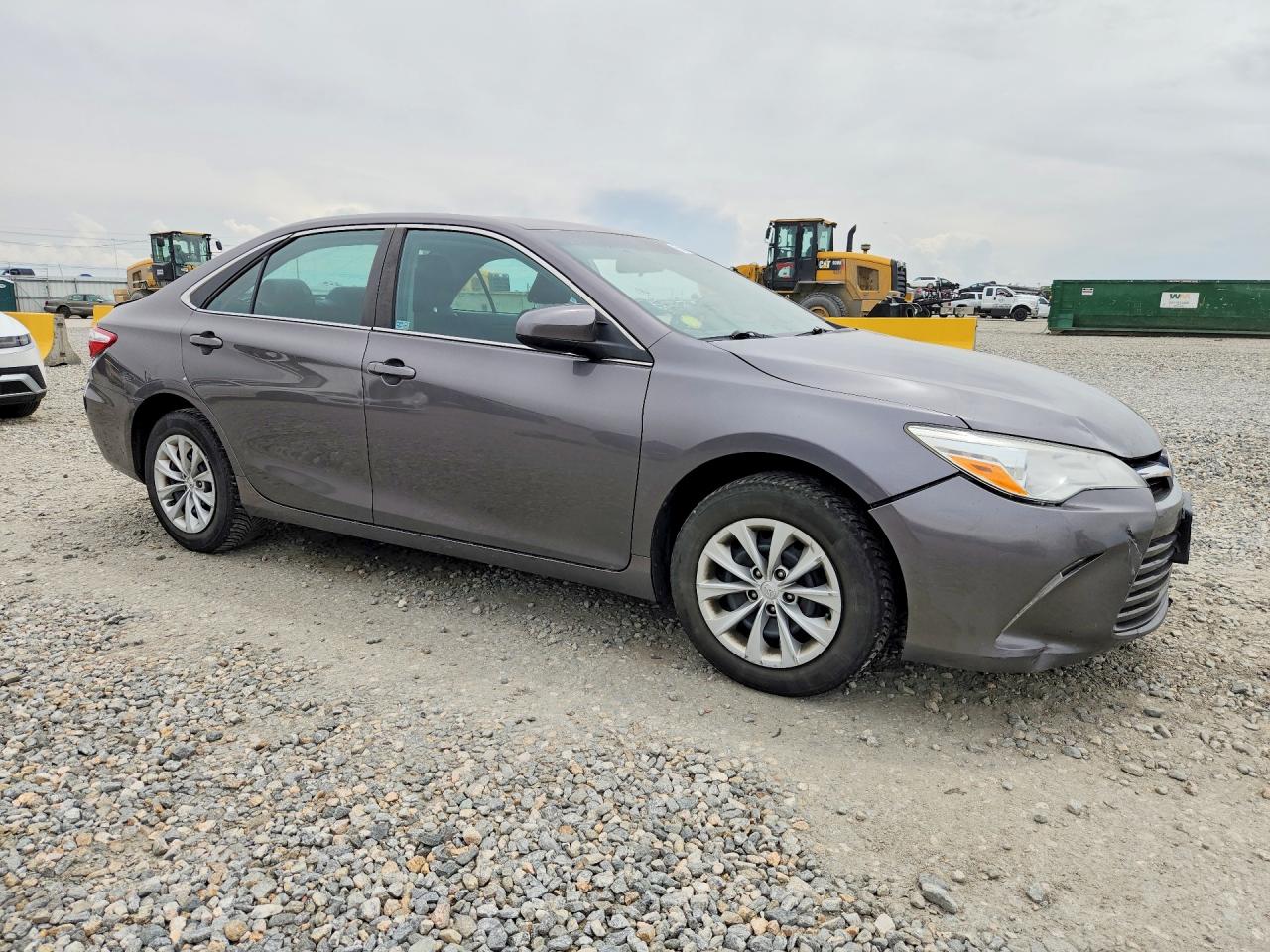 2015 Toyota Camry Le Gray vin: 4T4BF1FK0FR444942