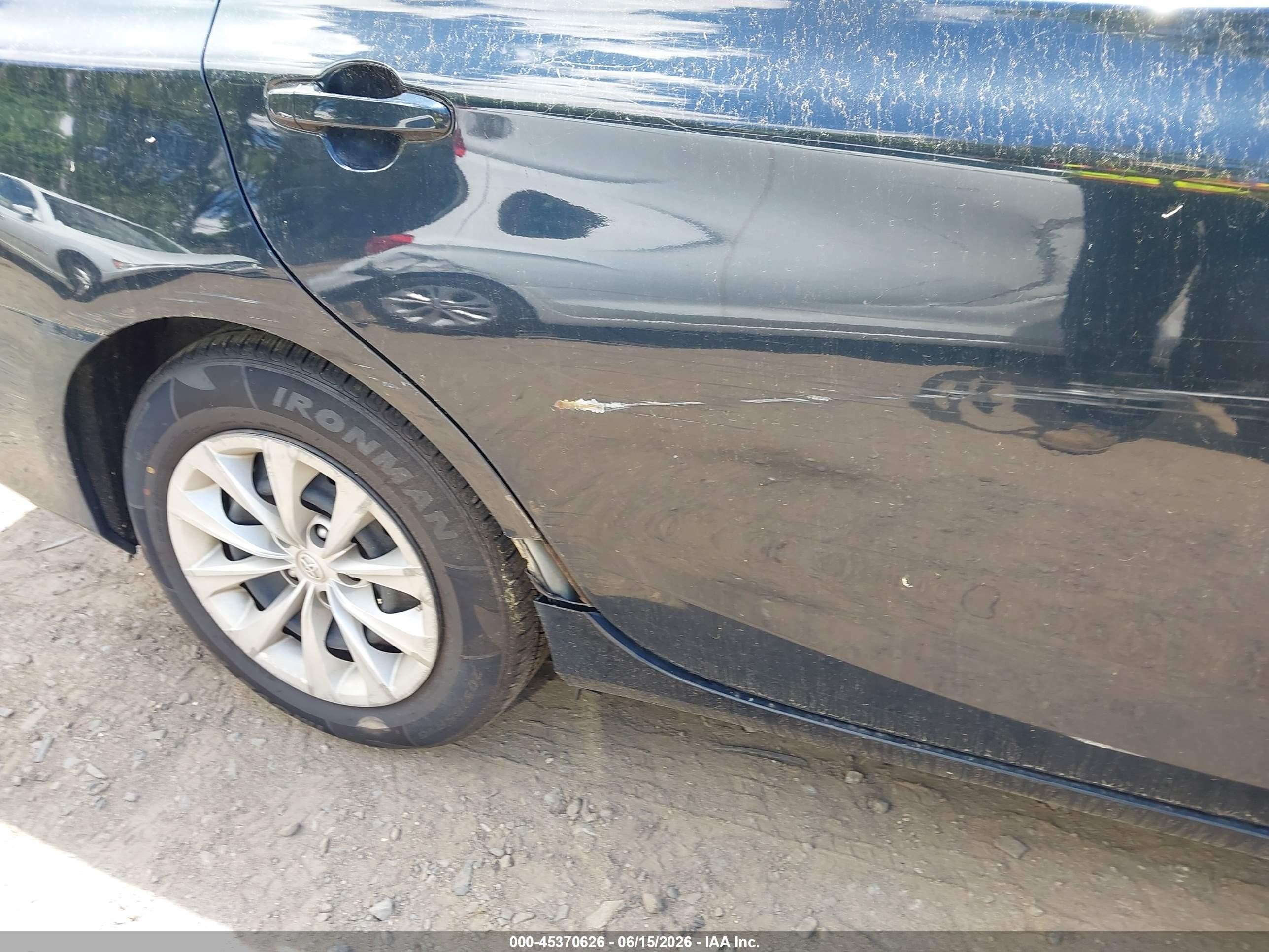 2015 Toyota Camry Le Синий vin: 4T4BF1FK0FR450384