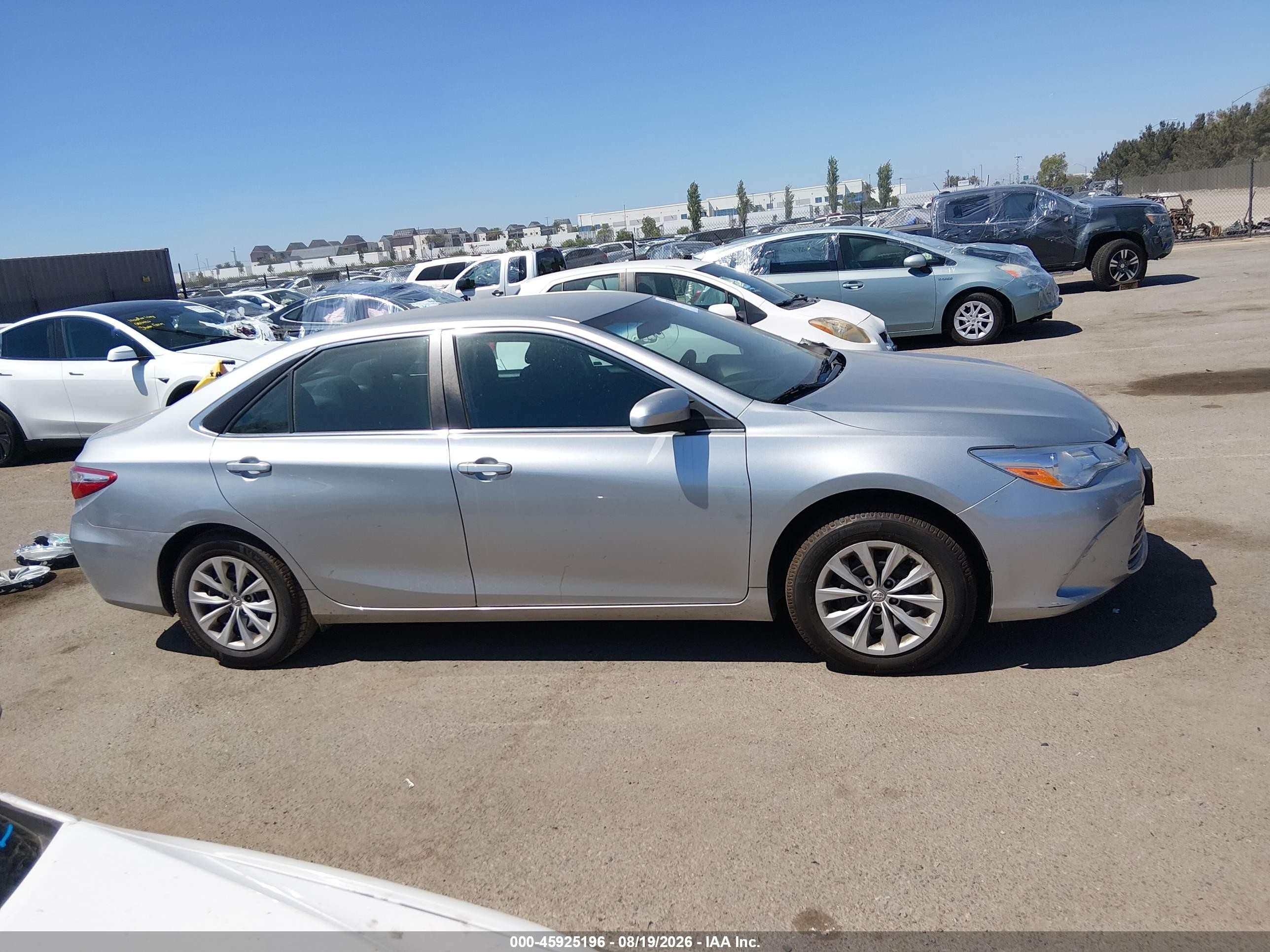 2015 Toyota Camry Le Silver vin: 4T4BF1FK0FR458713