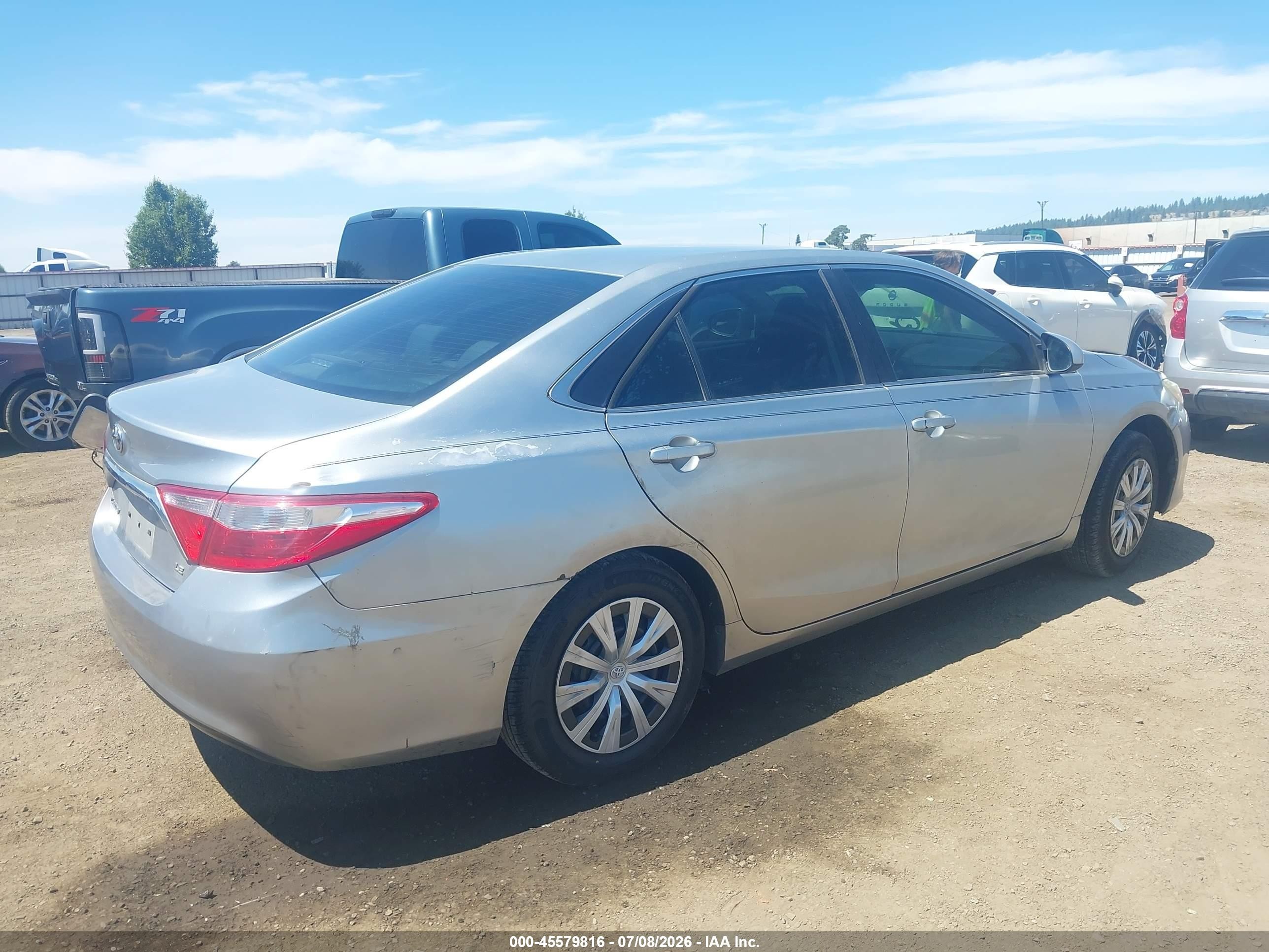 2015 Toyota Camry Le Silver vin: 4T4BF1FK0FR459683