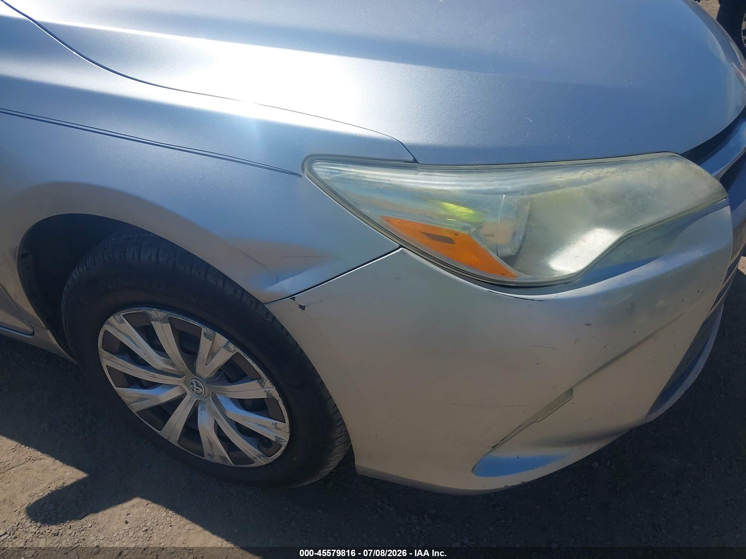 2015 Toyota Camry Le Silver vin: 4T4BF1FK0FR459683