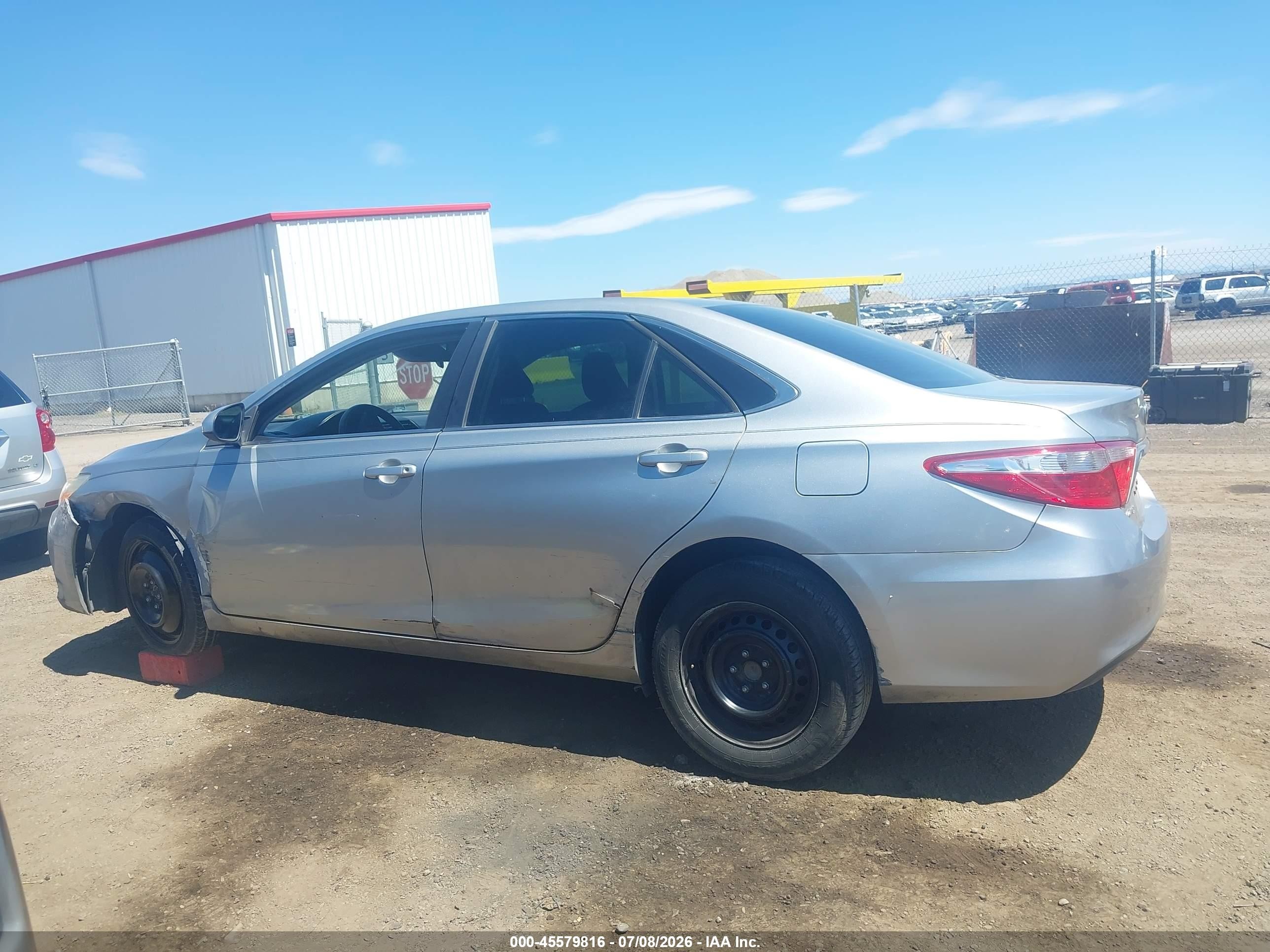 2015 Toyota Camry Le Silver vin: 4T4BF1FK0FR459683