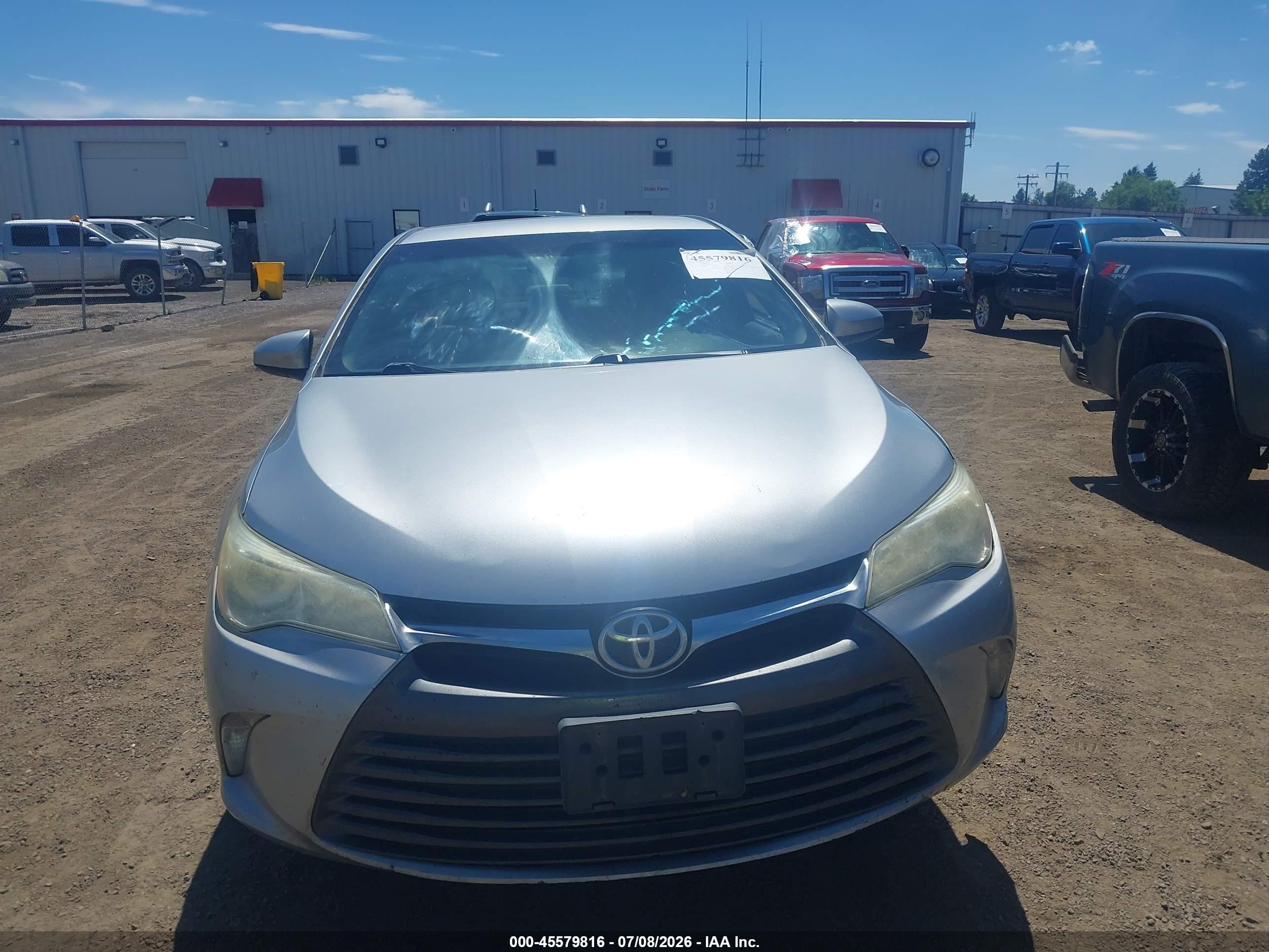 2015 Toyota Camry Le Silver vin: 4T4BF1FK0FR459683