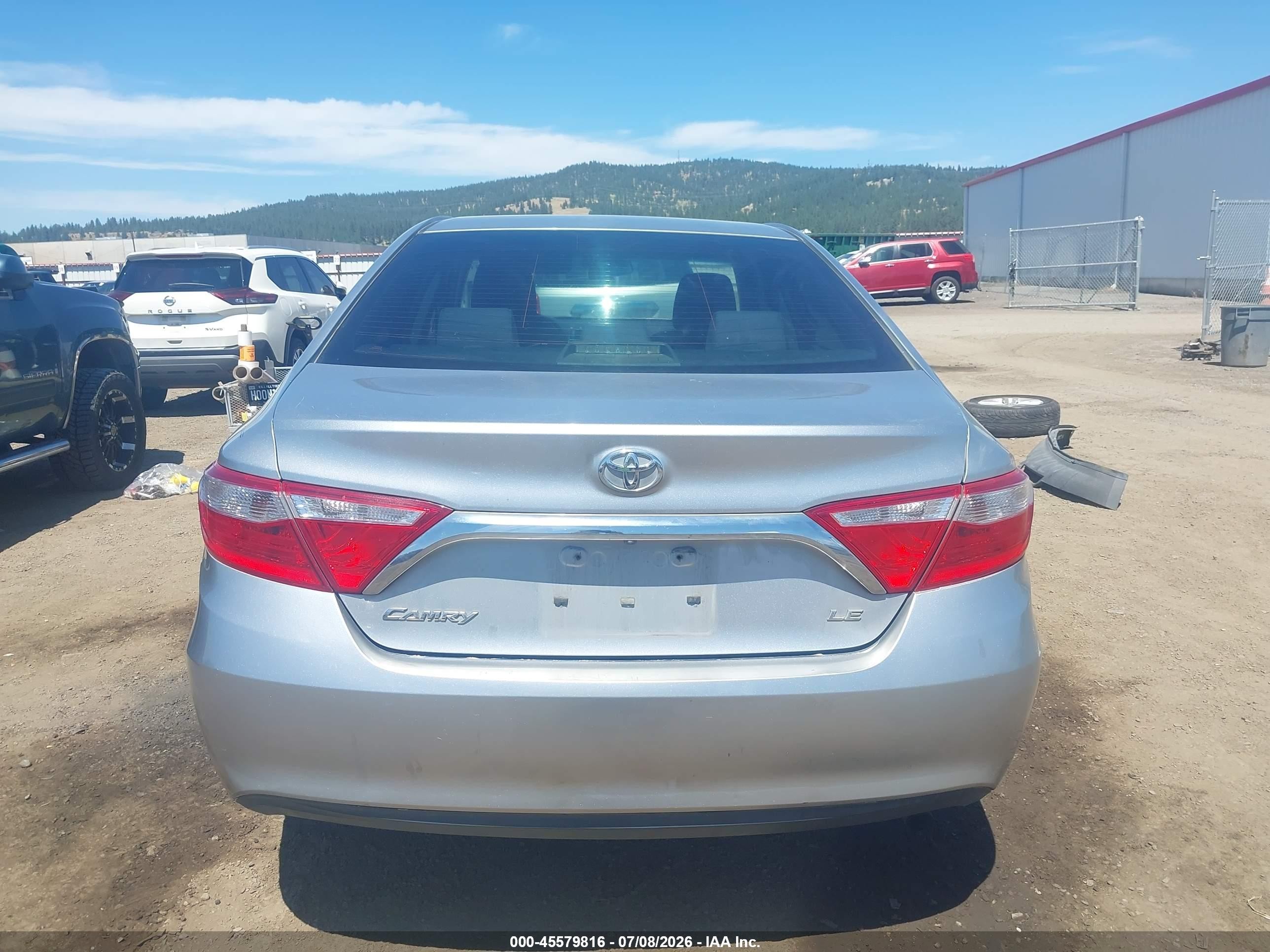 2015 Toyota Camry Le Silver vin: 4T4BF1FK0FR459683