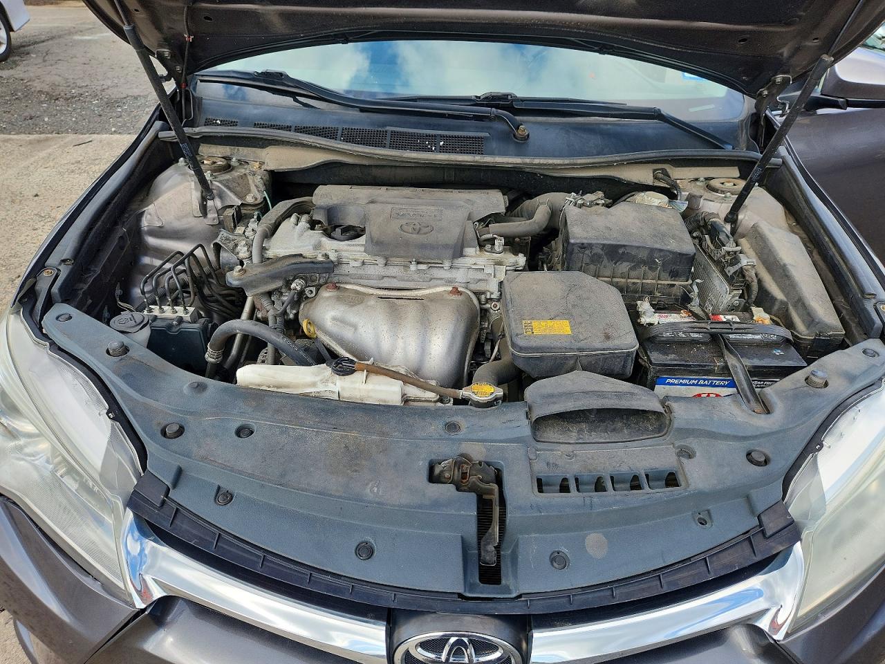 2015 Toyota Camry Le Gray vin: 4T4BF1FK0FR462292
