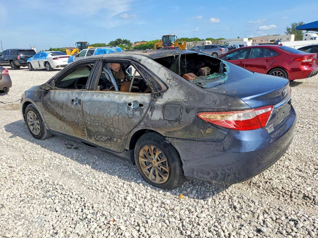 2015 Toyota Camry Le Gray vin: 4T4BF1FK0FR464513