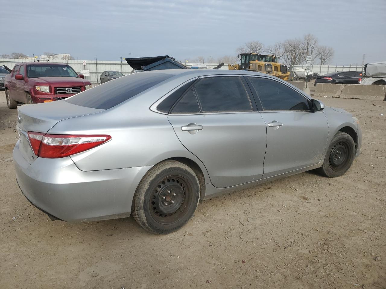 2015 Toyota Camry Le Silver vin: 4T4BF1FK0FR467976