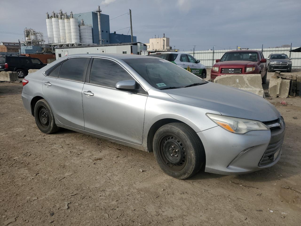2015 Toyota Camry Le Silver vin: 4T4BF1FK0FR467976