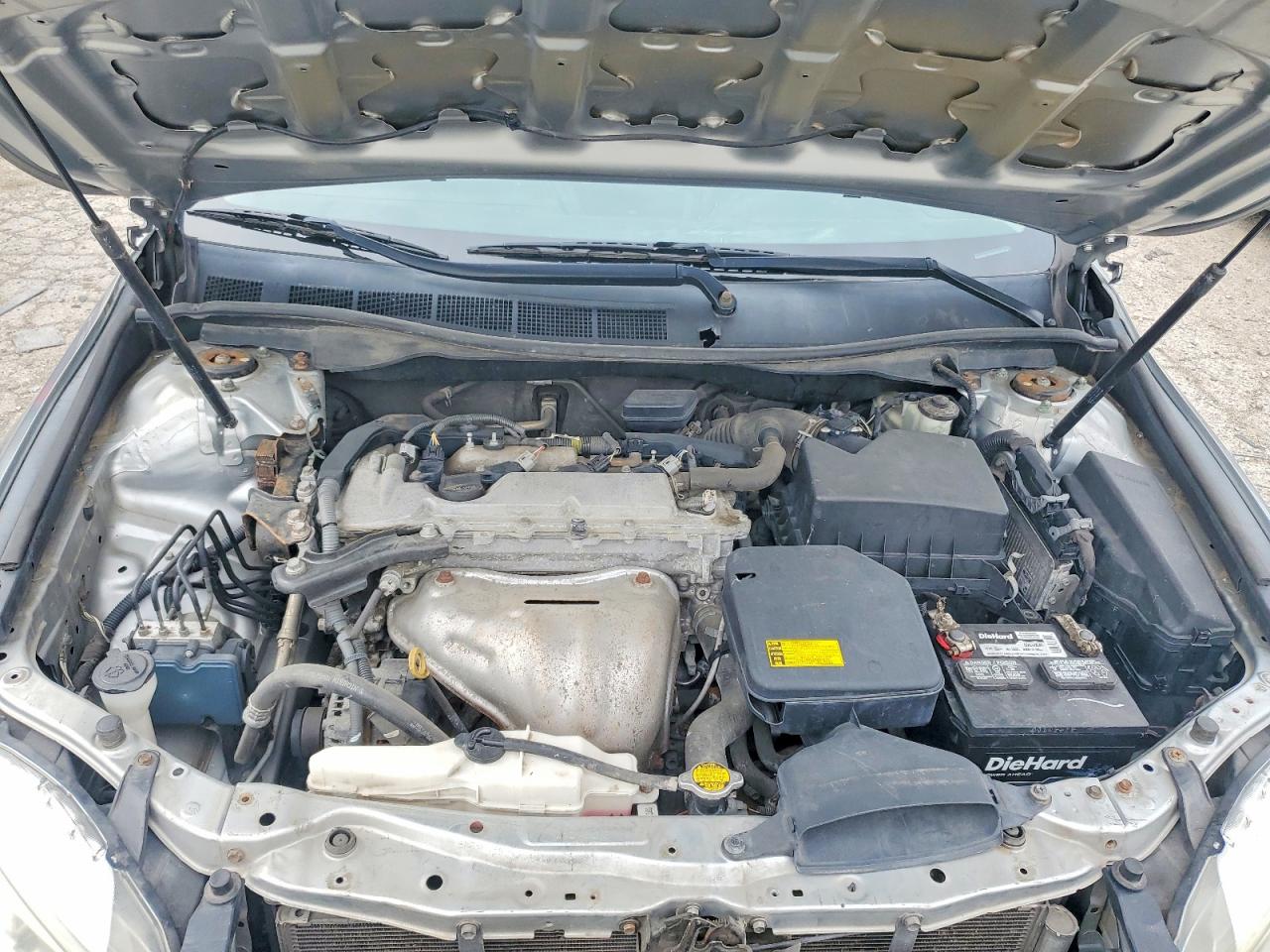 2015 Toyota Camry Le Silver vin: 4T4BF1FK0FR467976