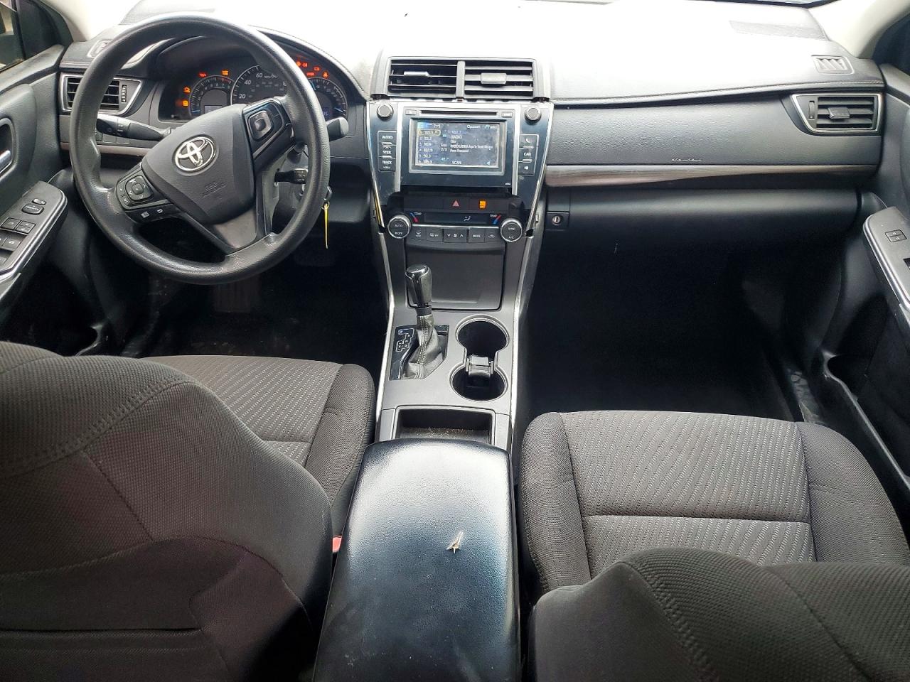 2015 Toyota Camry Le Silver vin: 4T4BF1FK0FR467976