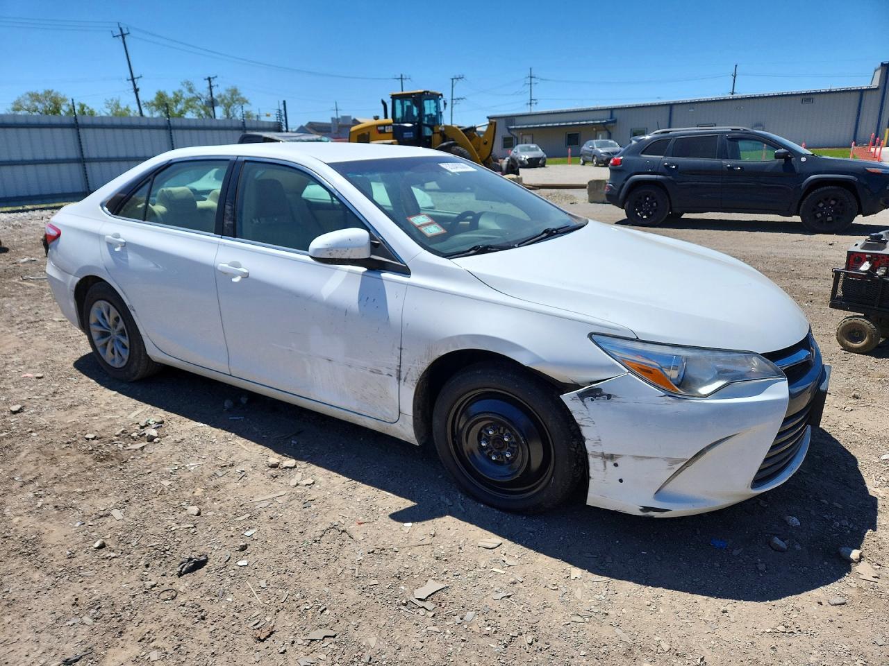 2015 Toyota Camry Le Белый vin: 4T4BF1FK0FR469372