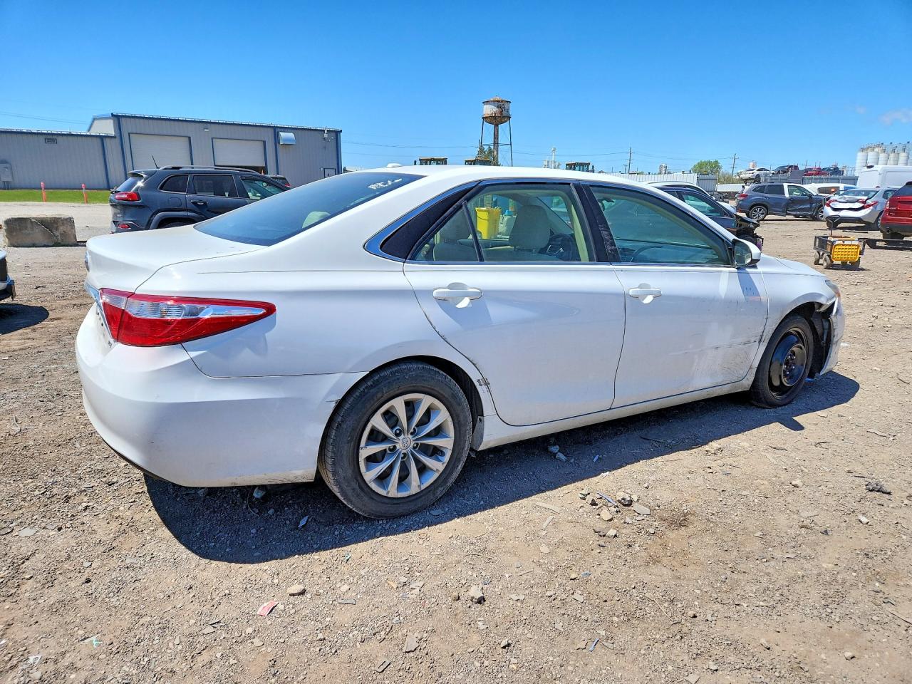 2015 Toyota Camry Le Белый vin: 4T4BF1FK0FR469372
