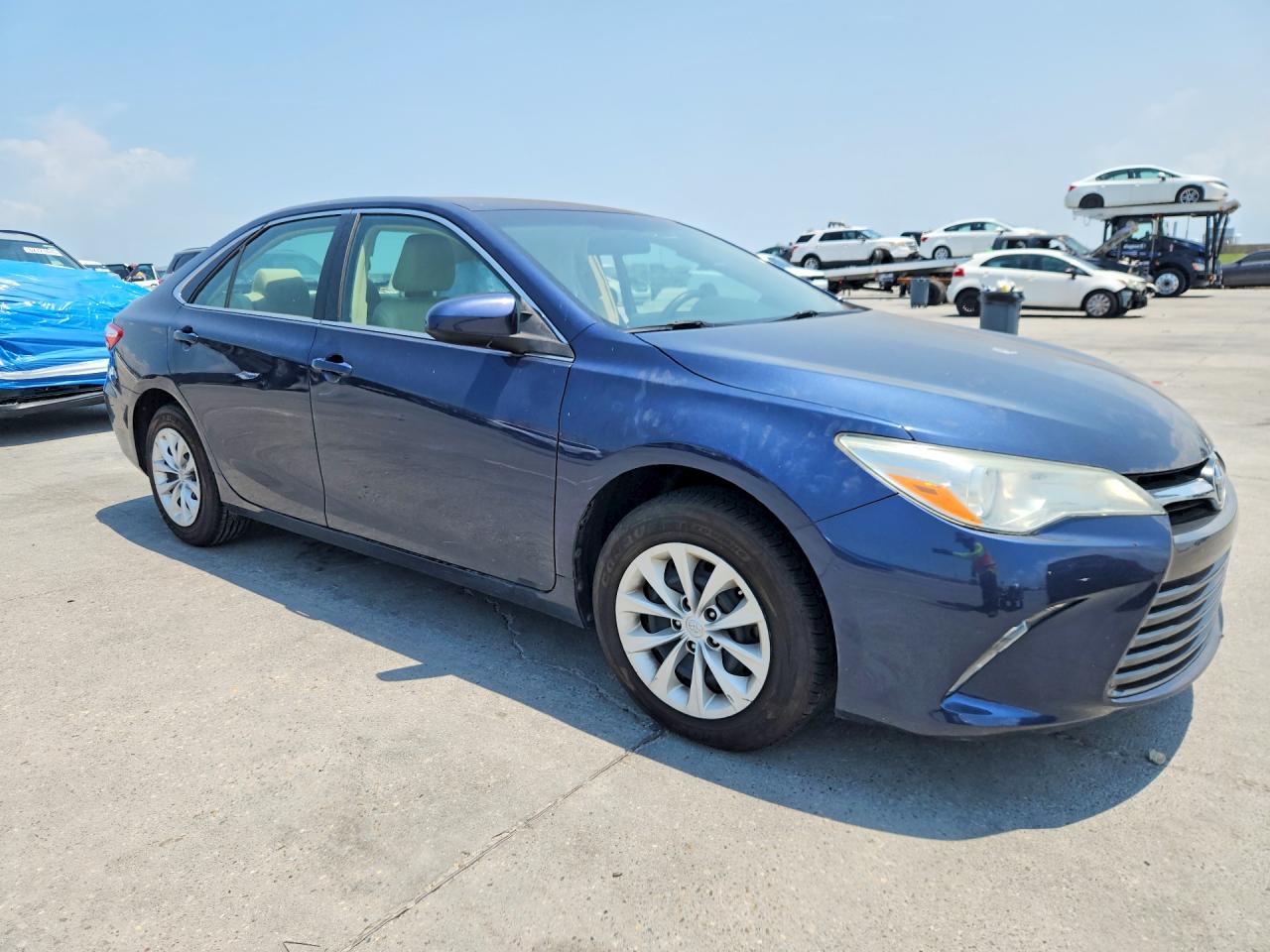 2015 Toyota Camry Le Blue vin: 4T4BF1FK0FR483580