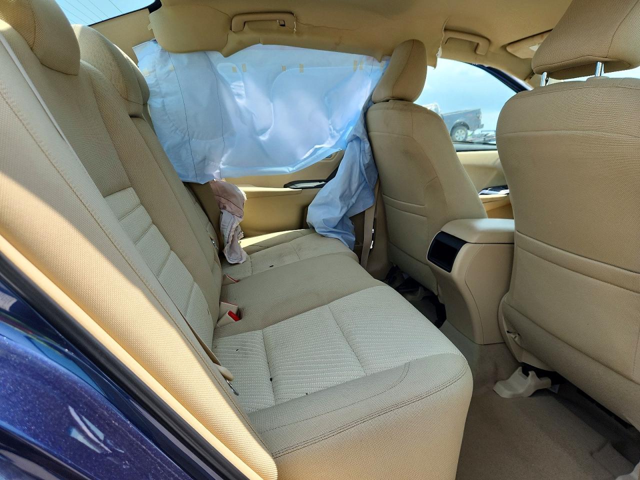 2015 Toyota Camry Le Blue vin: 4T4BF1FK0FR483580